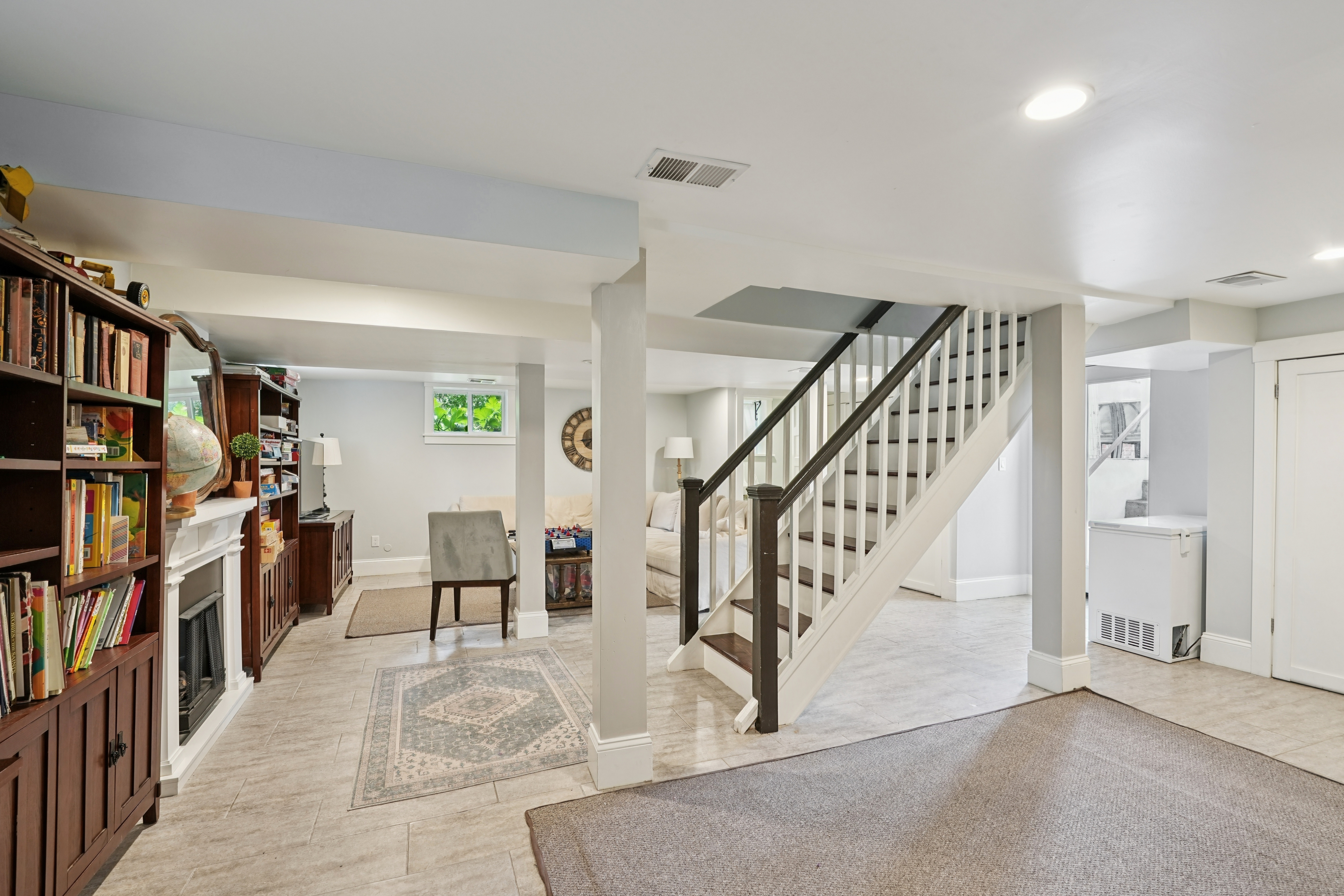 10 Waldron Avenue 