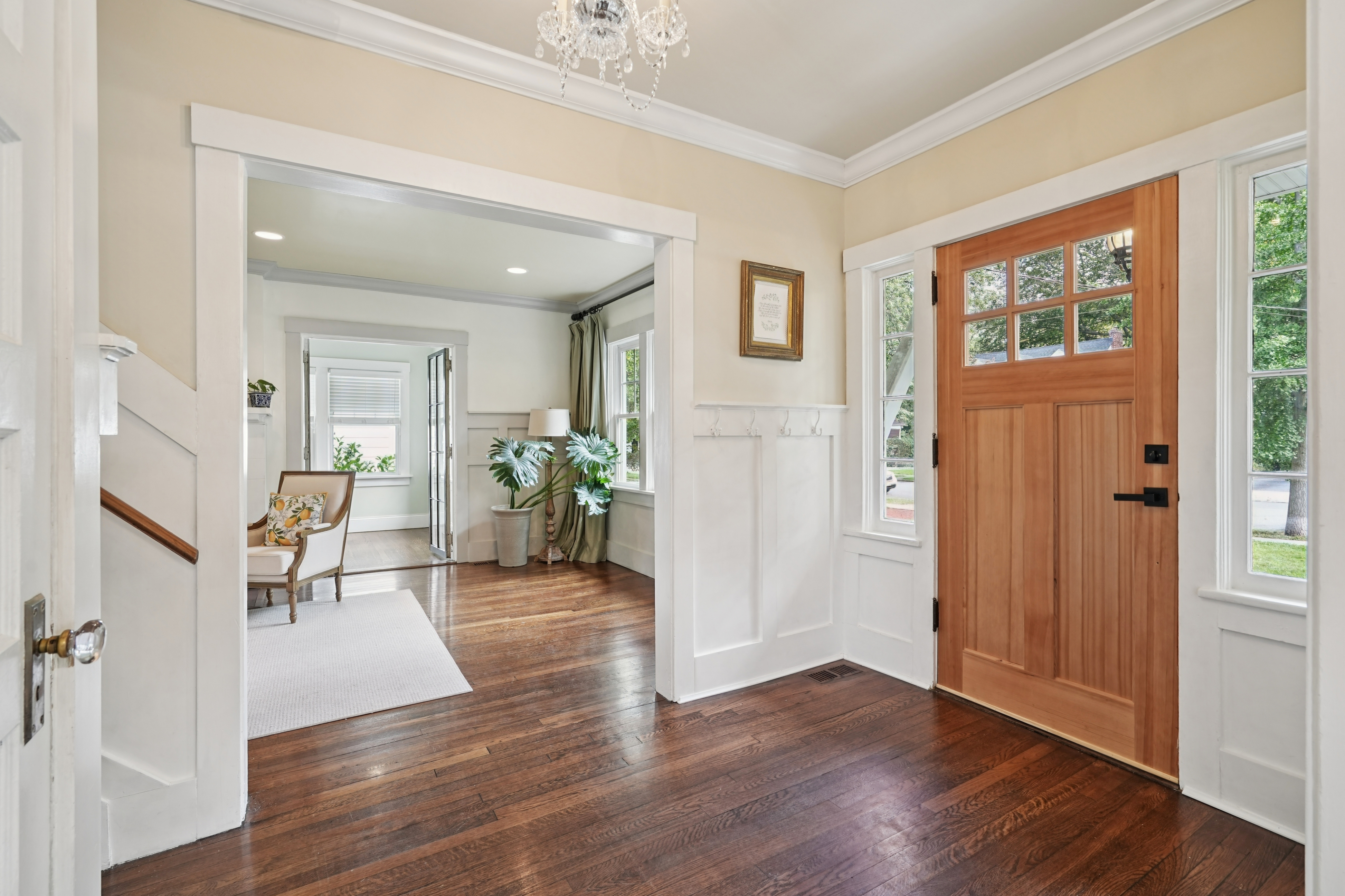 10 Waldron Avenue 