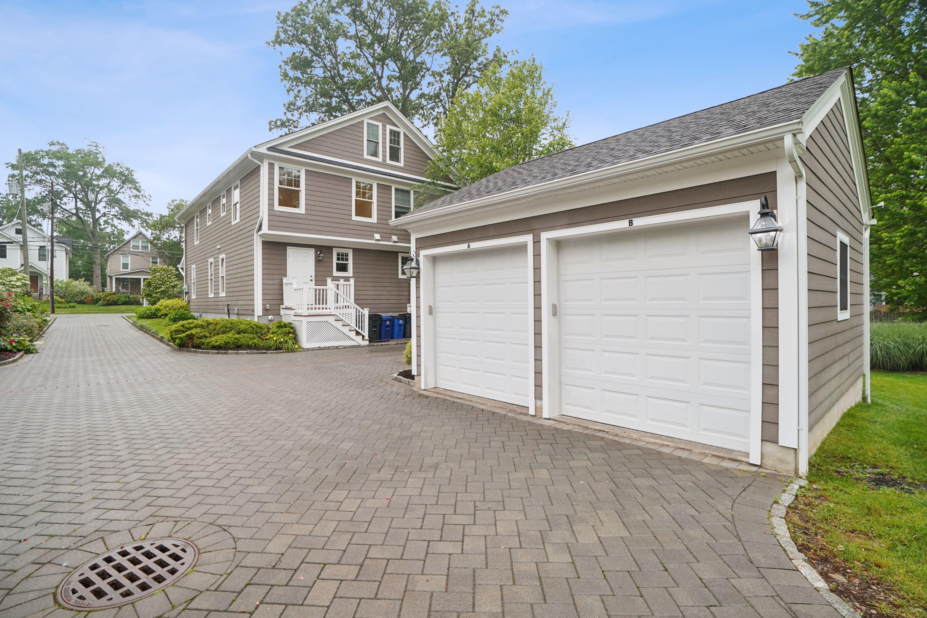 49 Summit Avenue, Unit B 