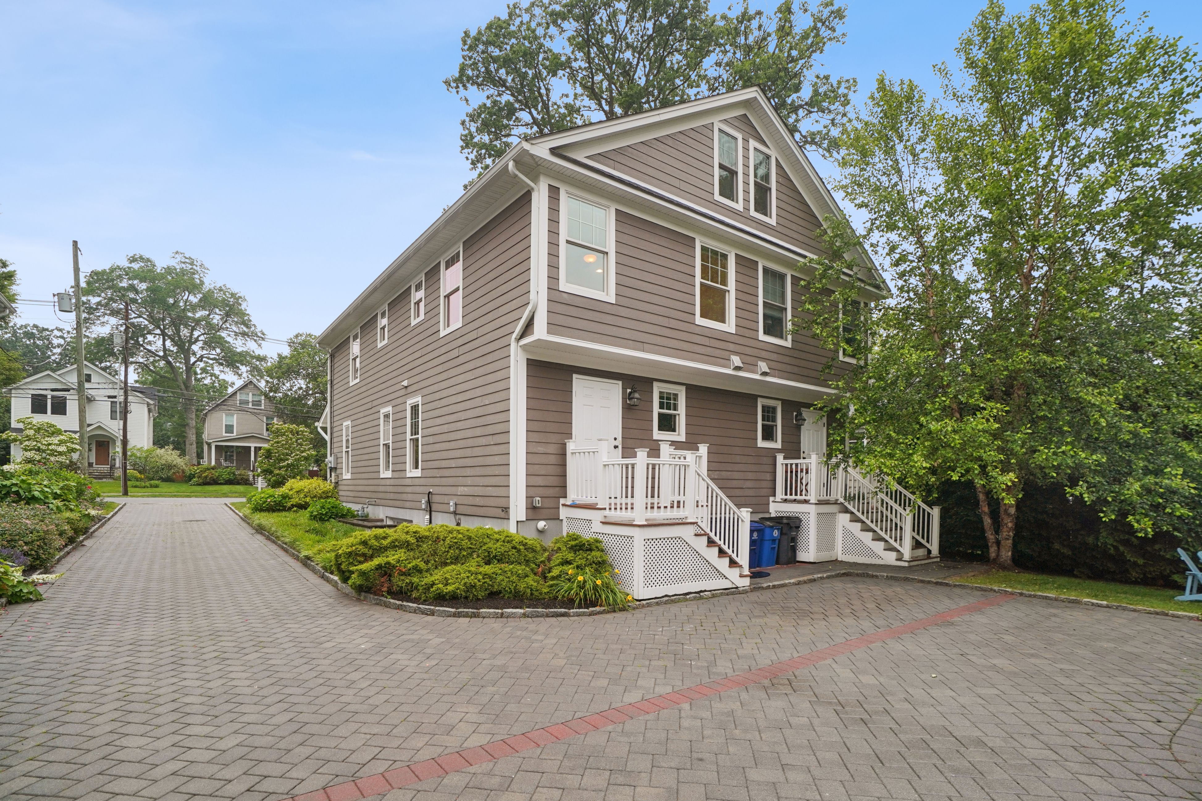 49 Summit Avenue, Unit B 