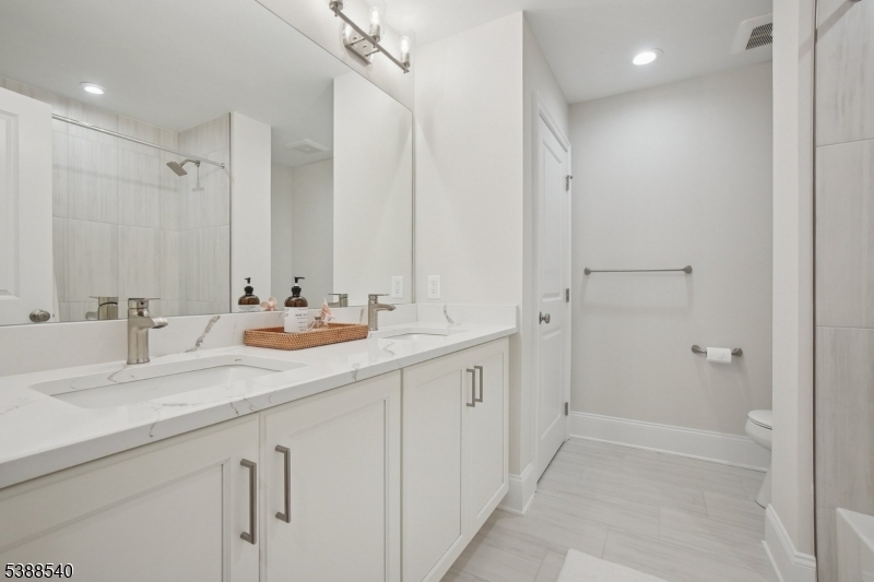 3 Brandywine Pl