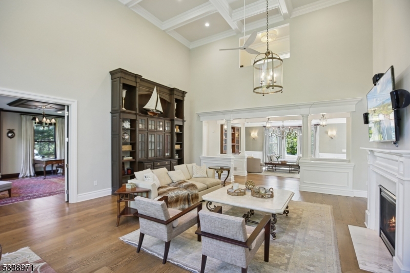 40 High Oaks Dr