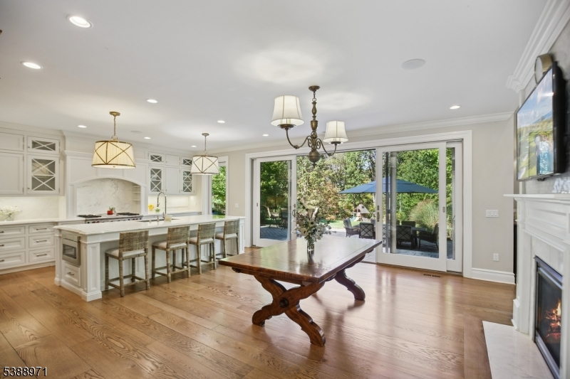 40 High Oaks Dr