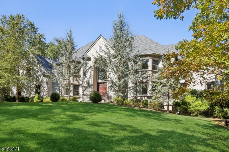 40 High Oaks Dr