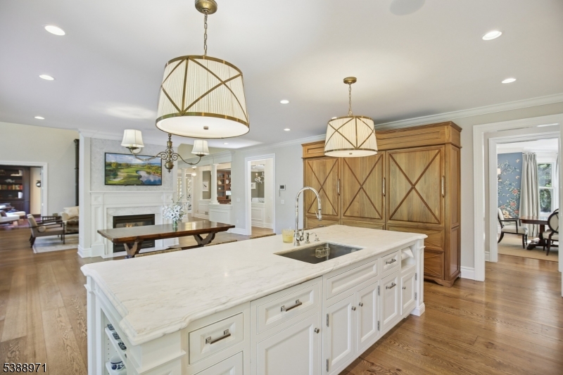 40 High Oaks Dr
