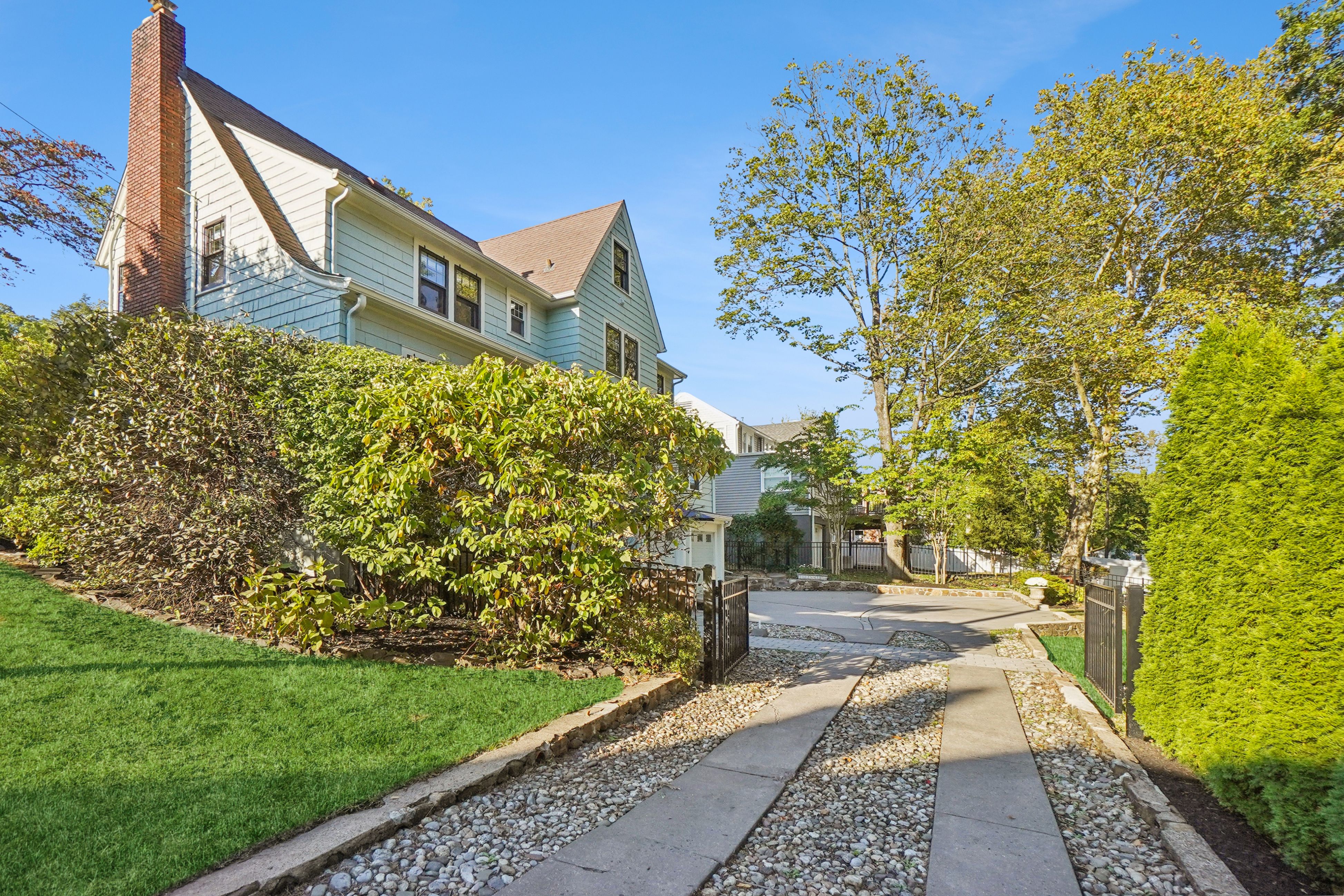 376 Wyoming Avenue 