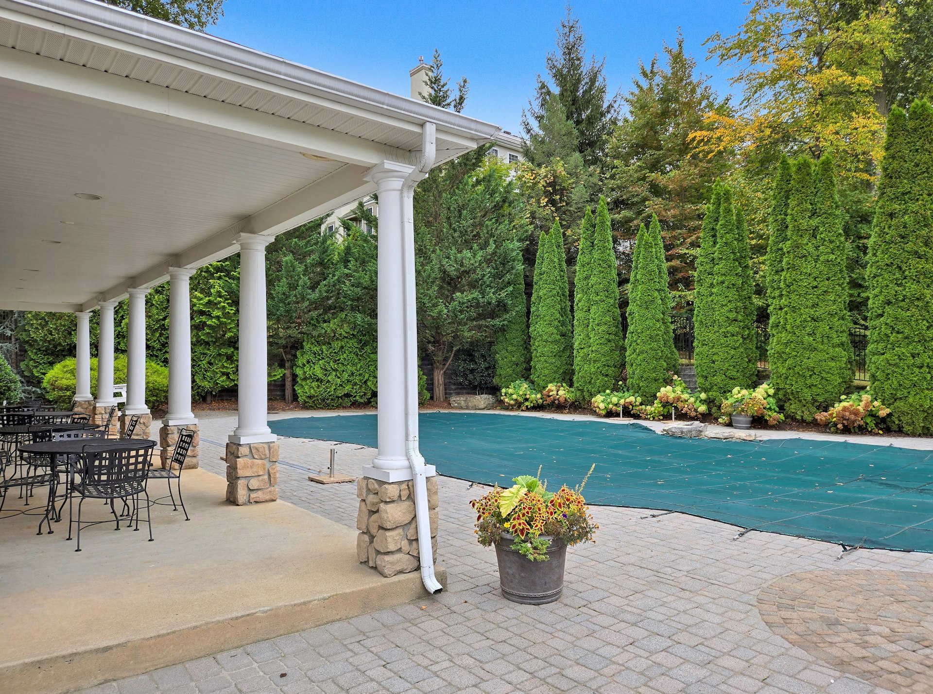 64 Henning Terrace 