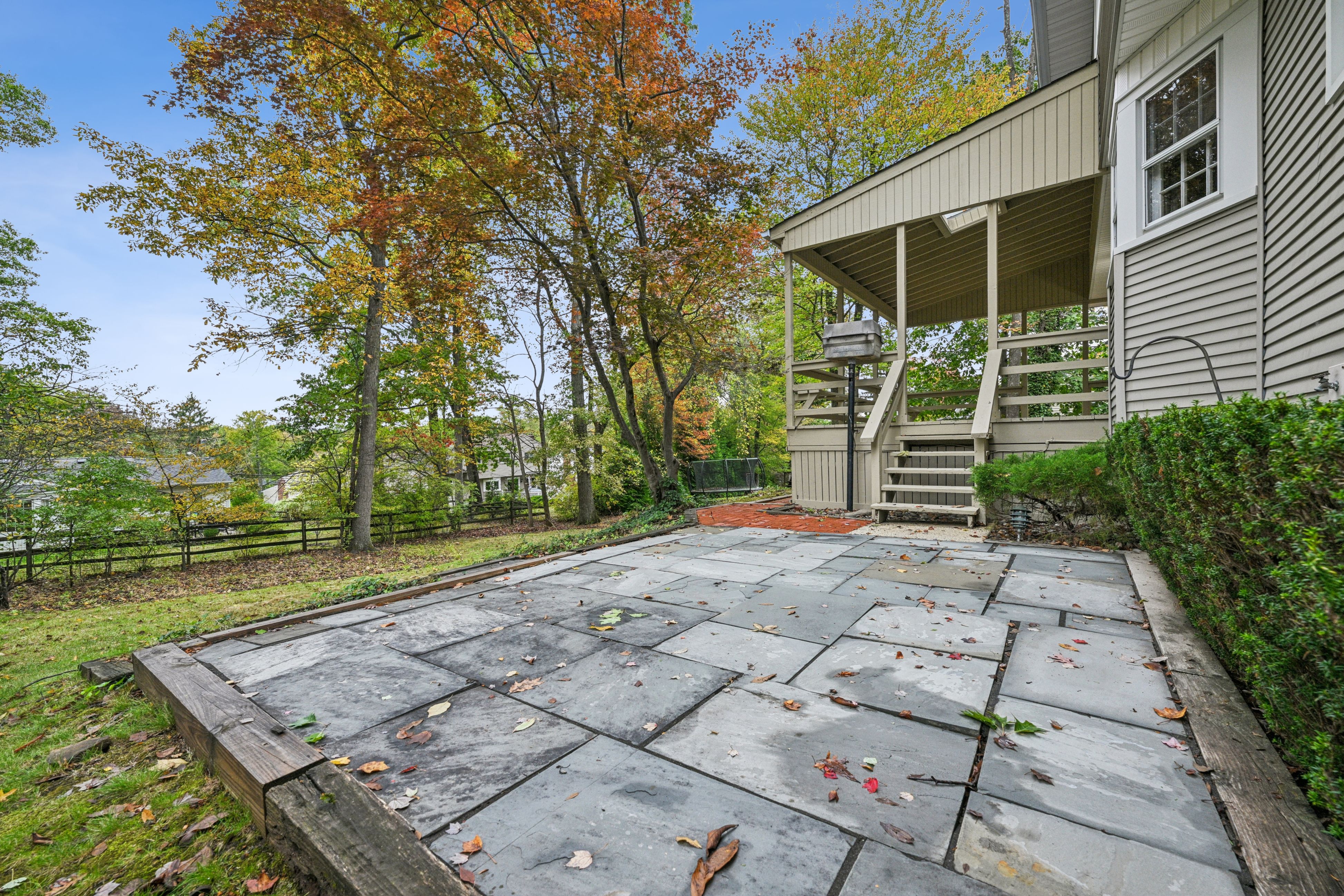 106 Stoneridge Road 