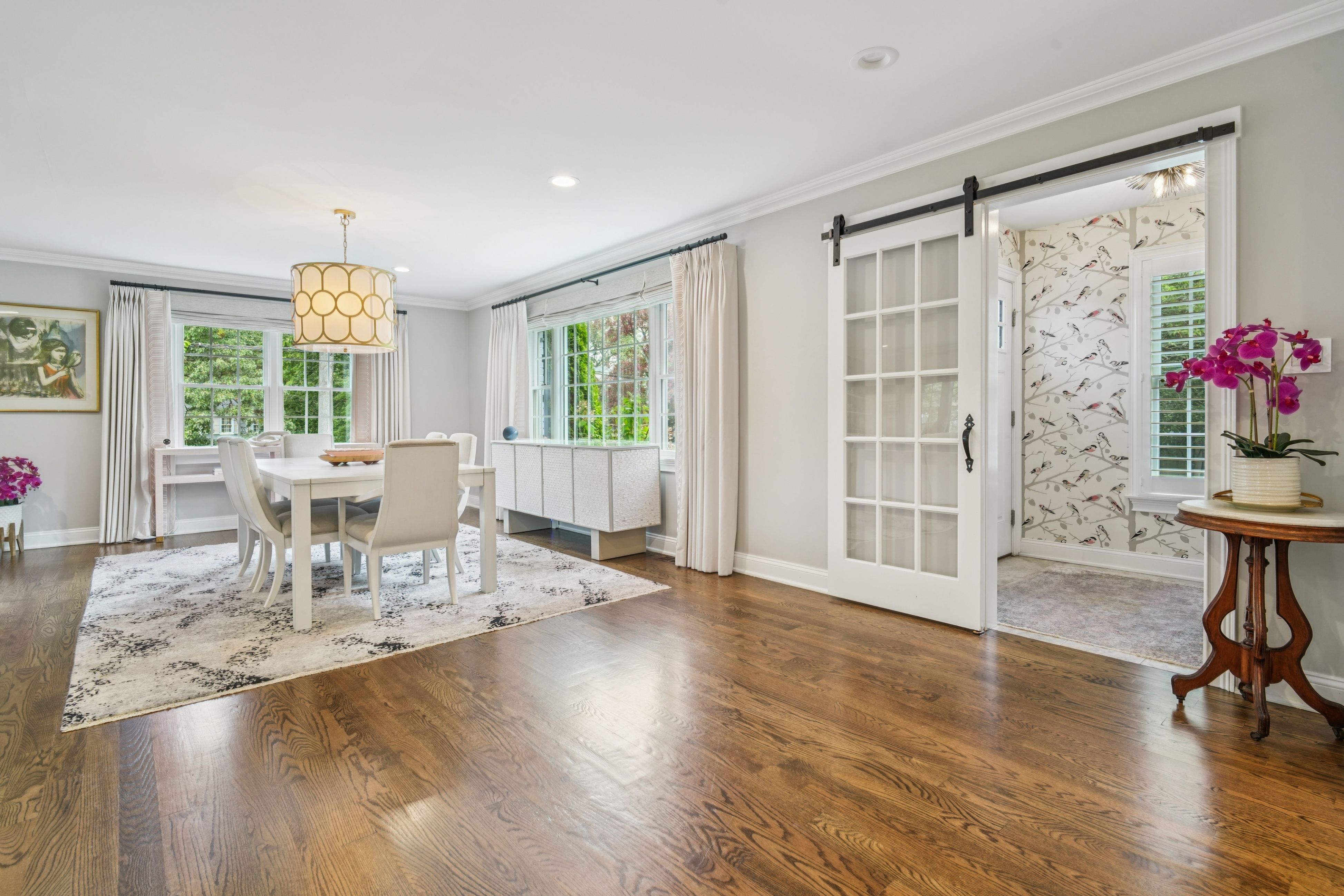 33 Cromwell Parkway 