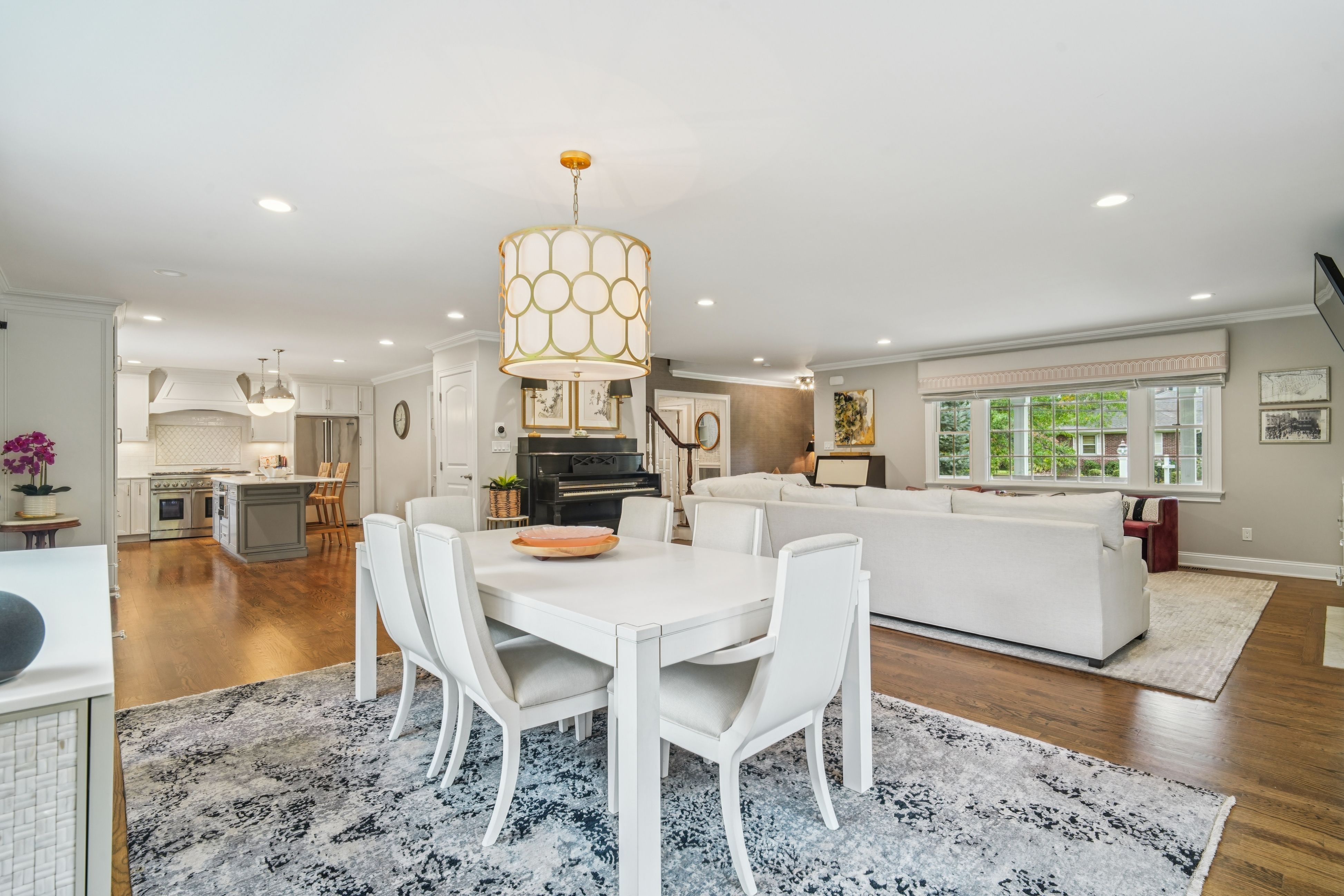 33 Cromwell Parkway 