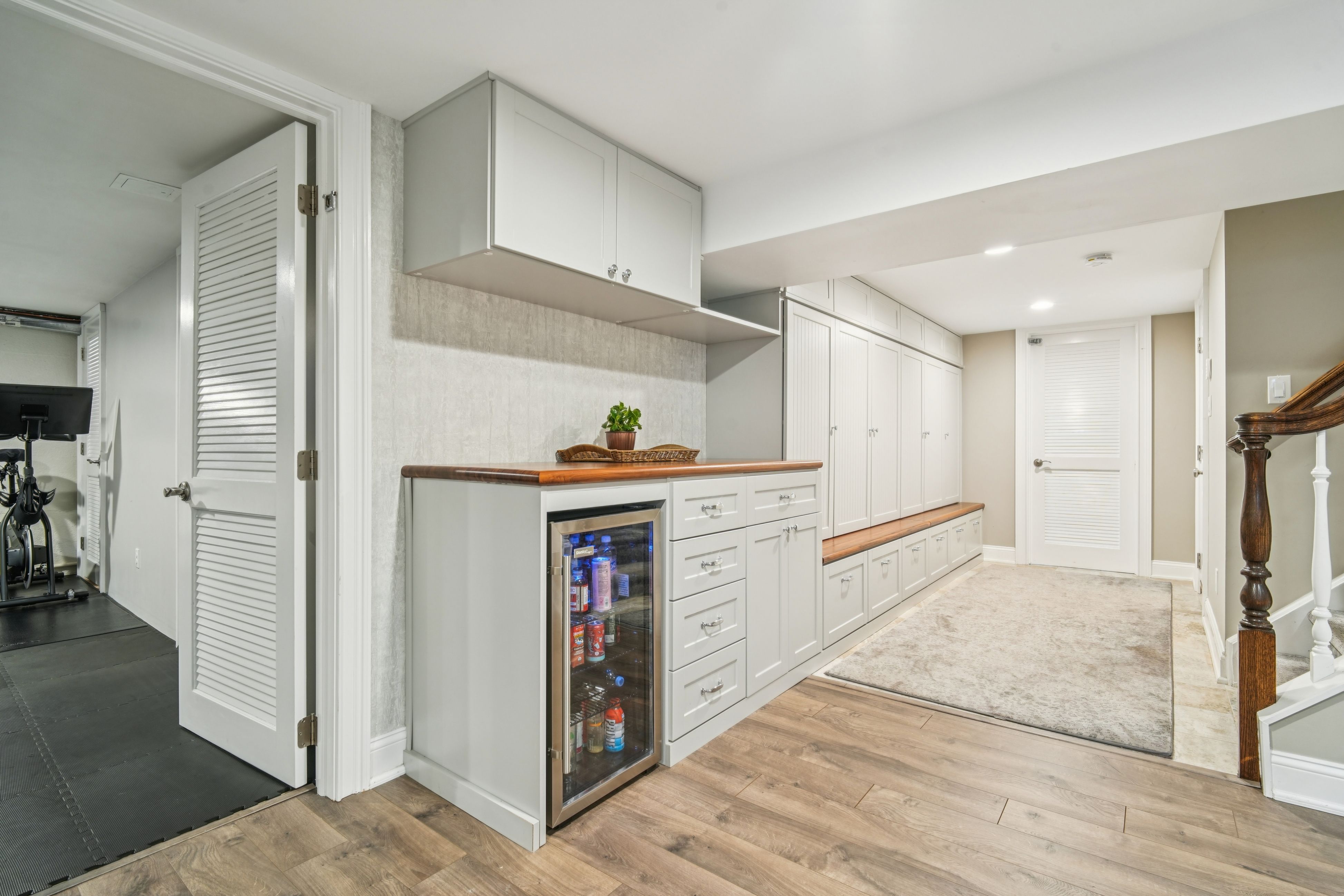 33 Cromwell Parkway 
