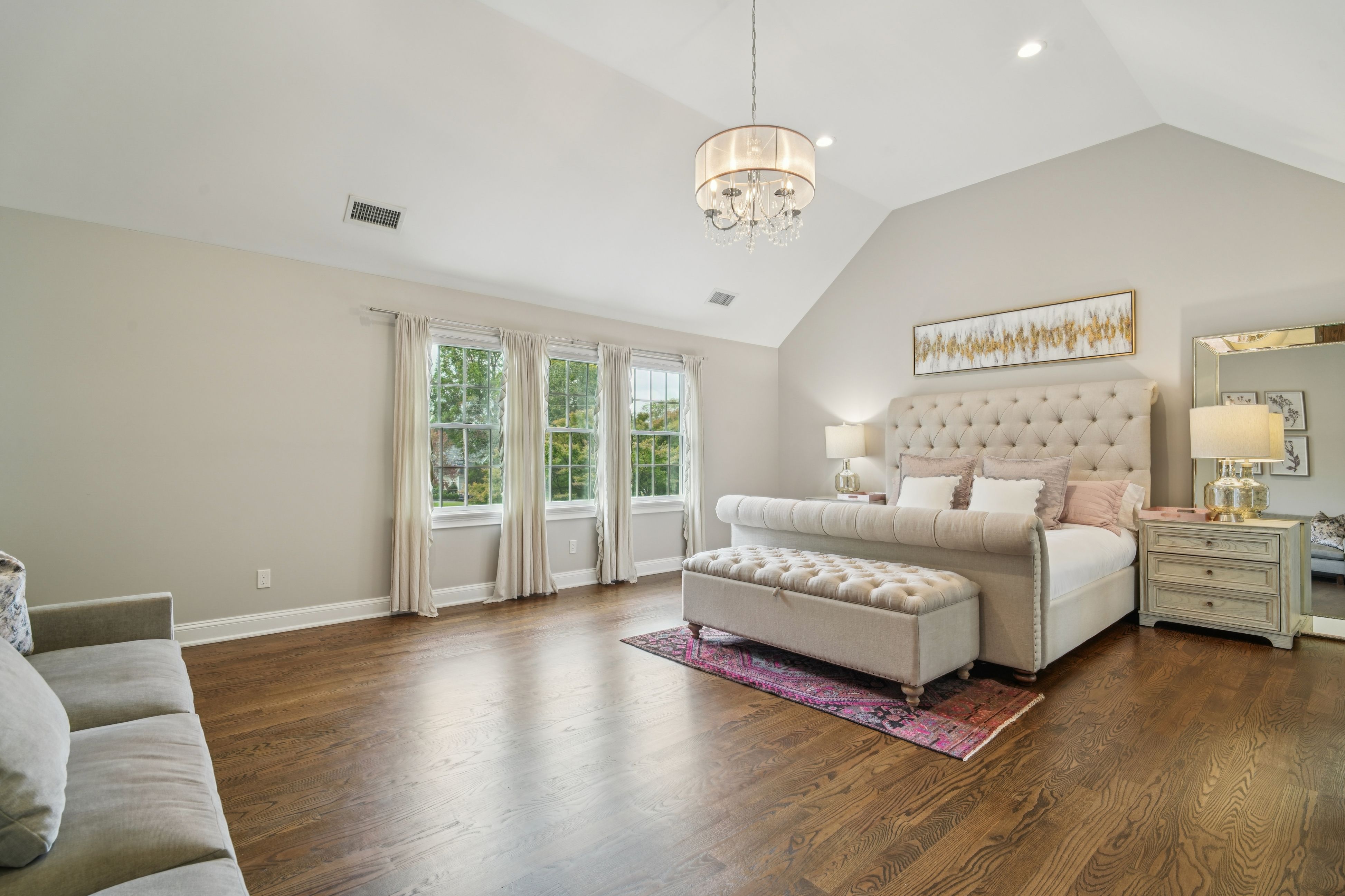 33 Cromwell Parkway 