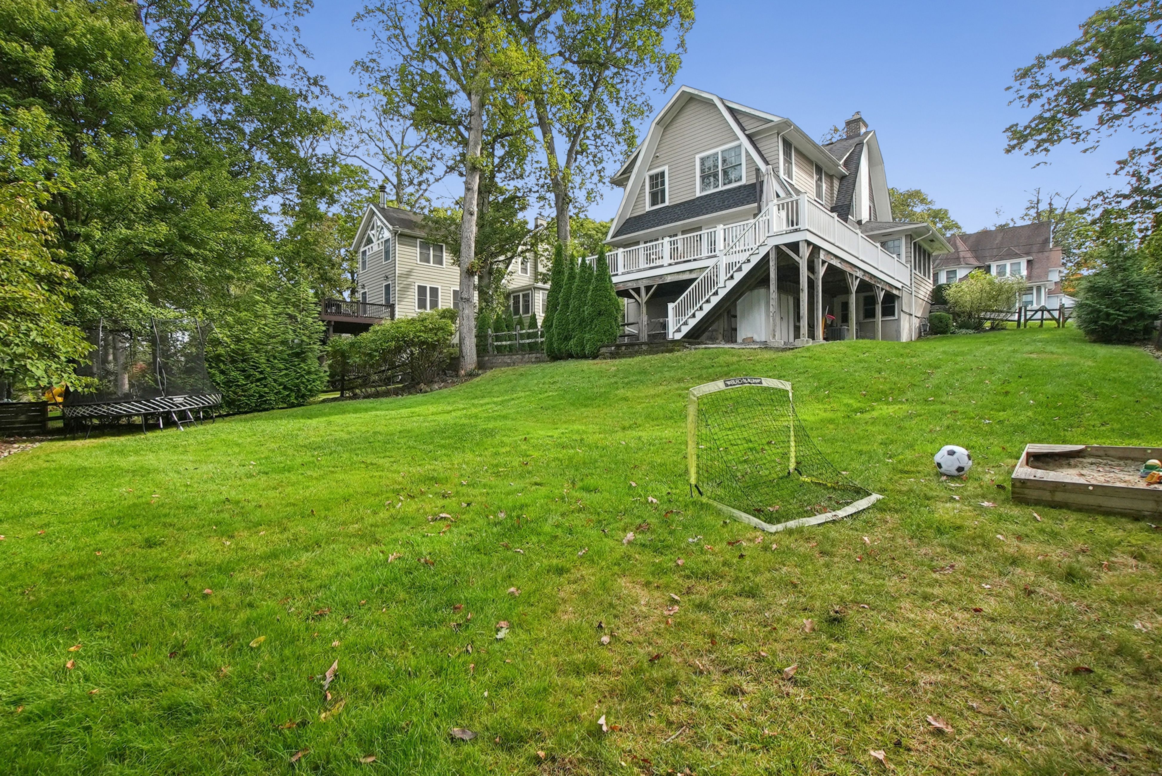 109 Mountain Avenue 