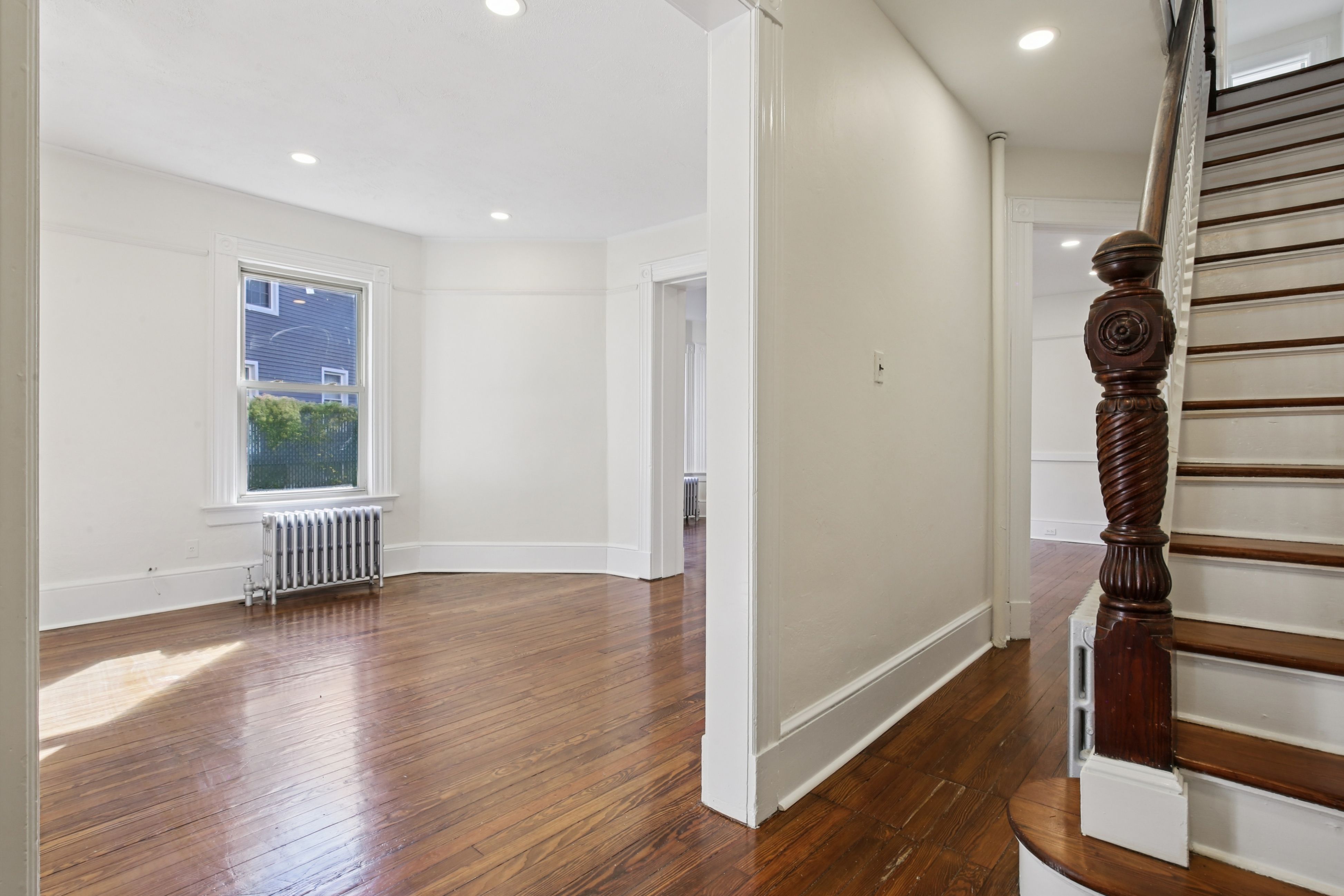 20 Kent Place Boulevard 