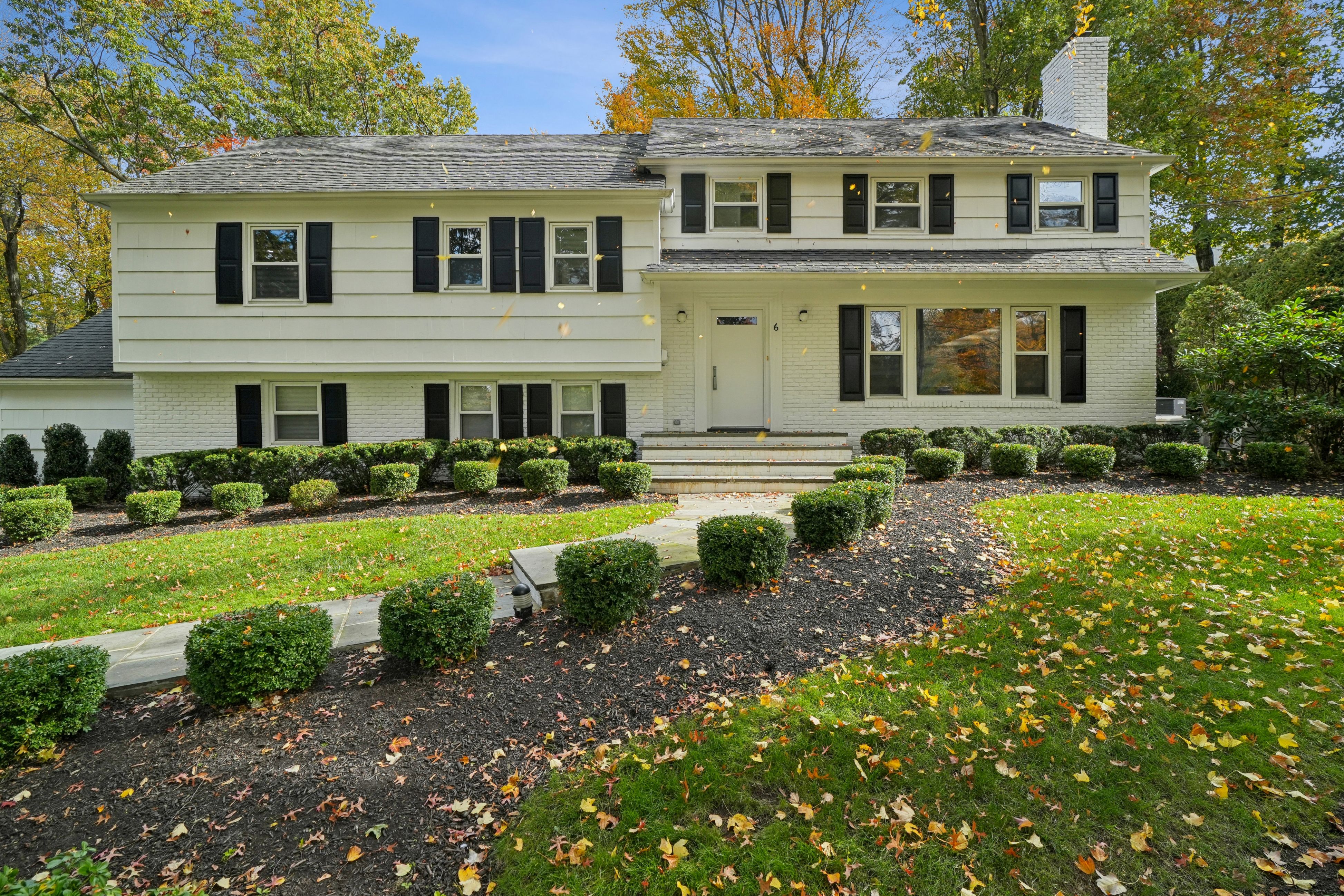 6 Joanna Way 