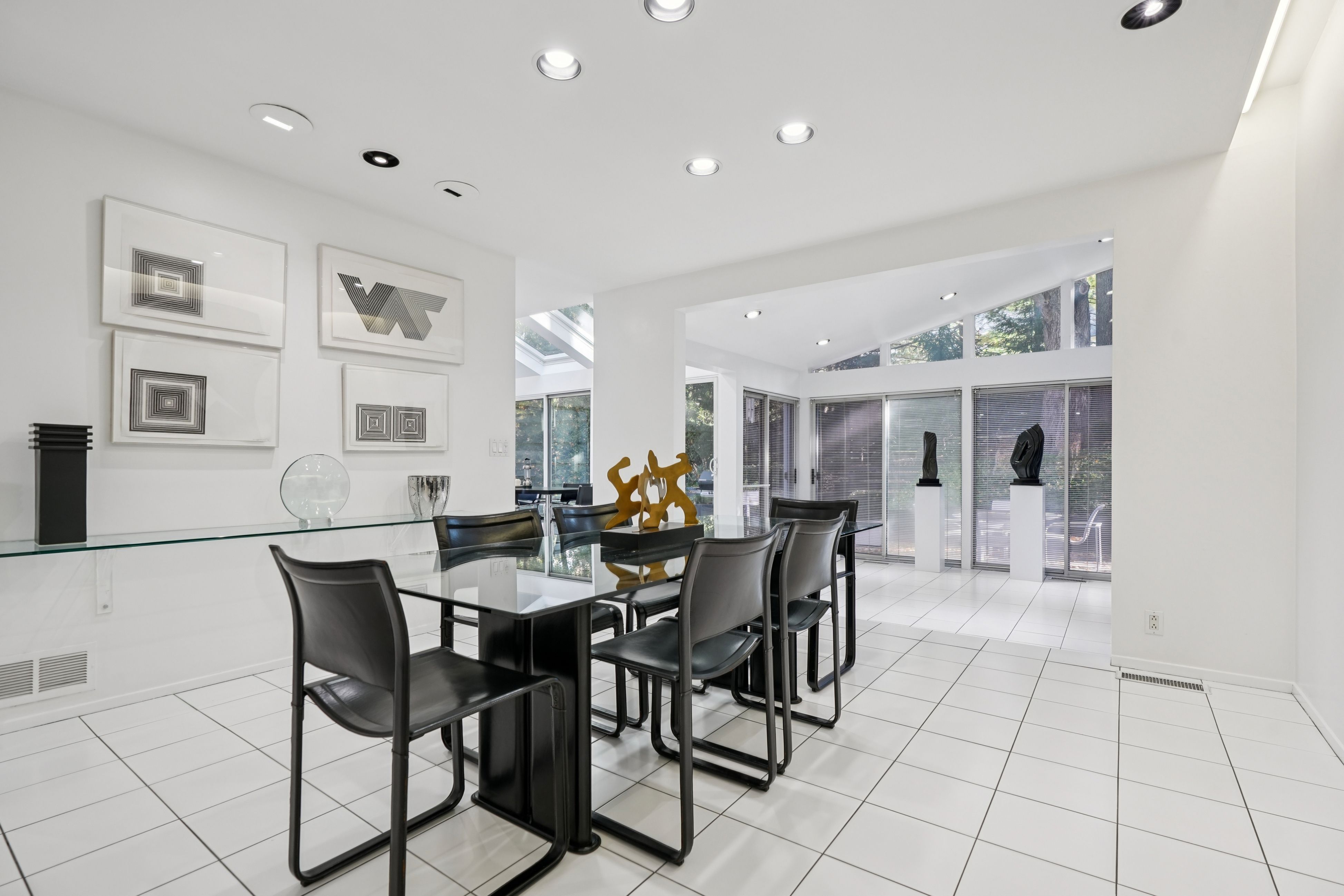6 Joanna Way 