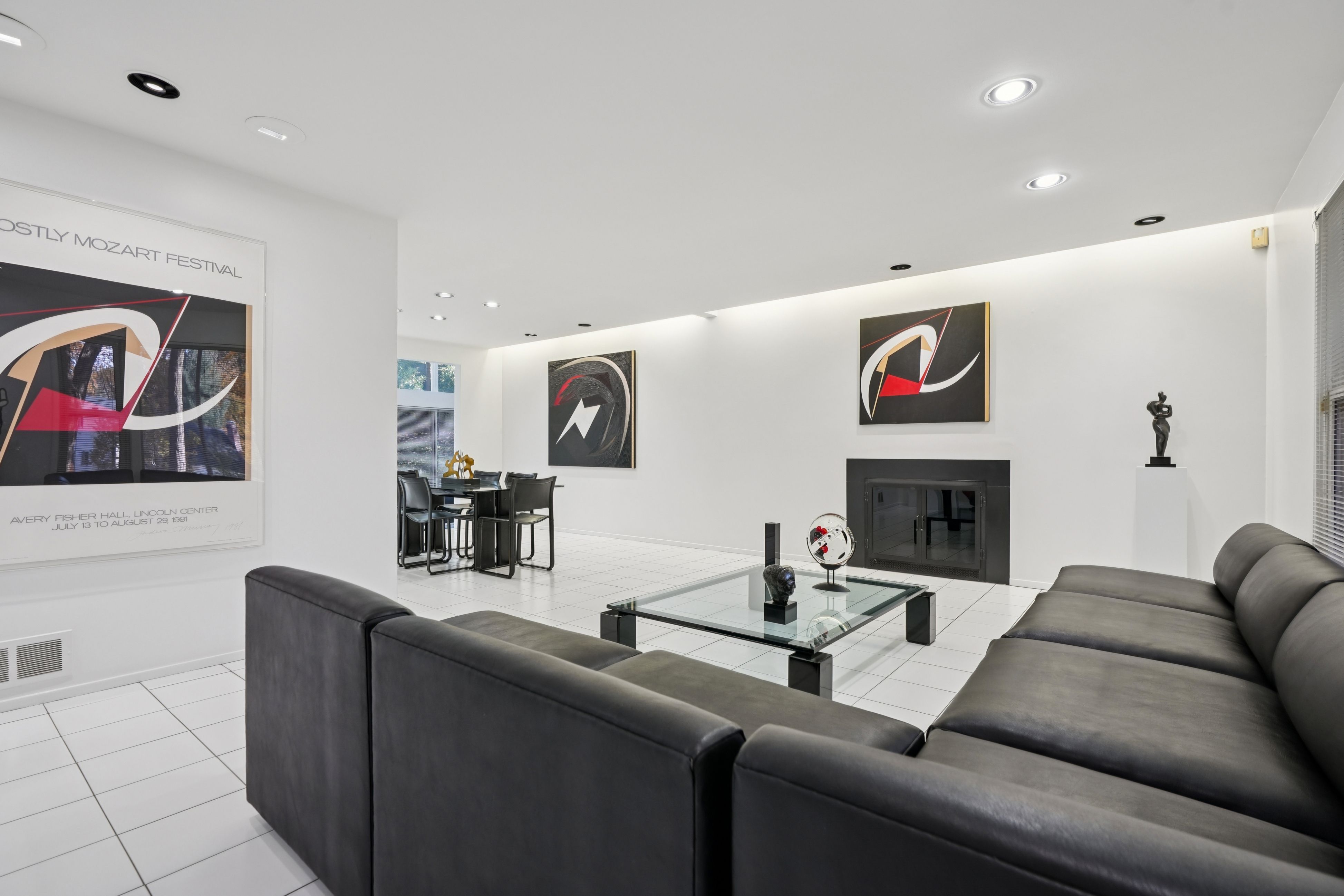 6 Joanna Way 