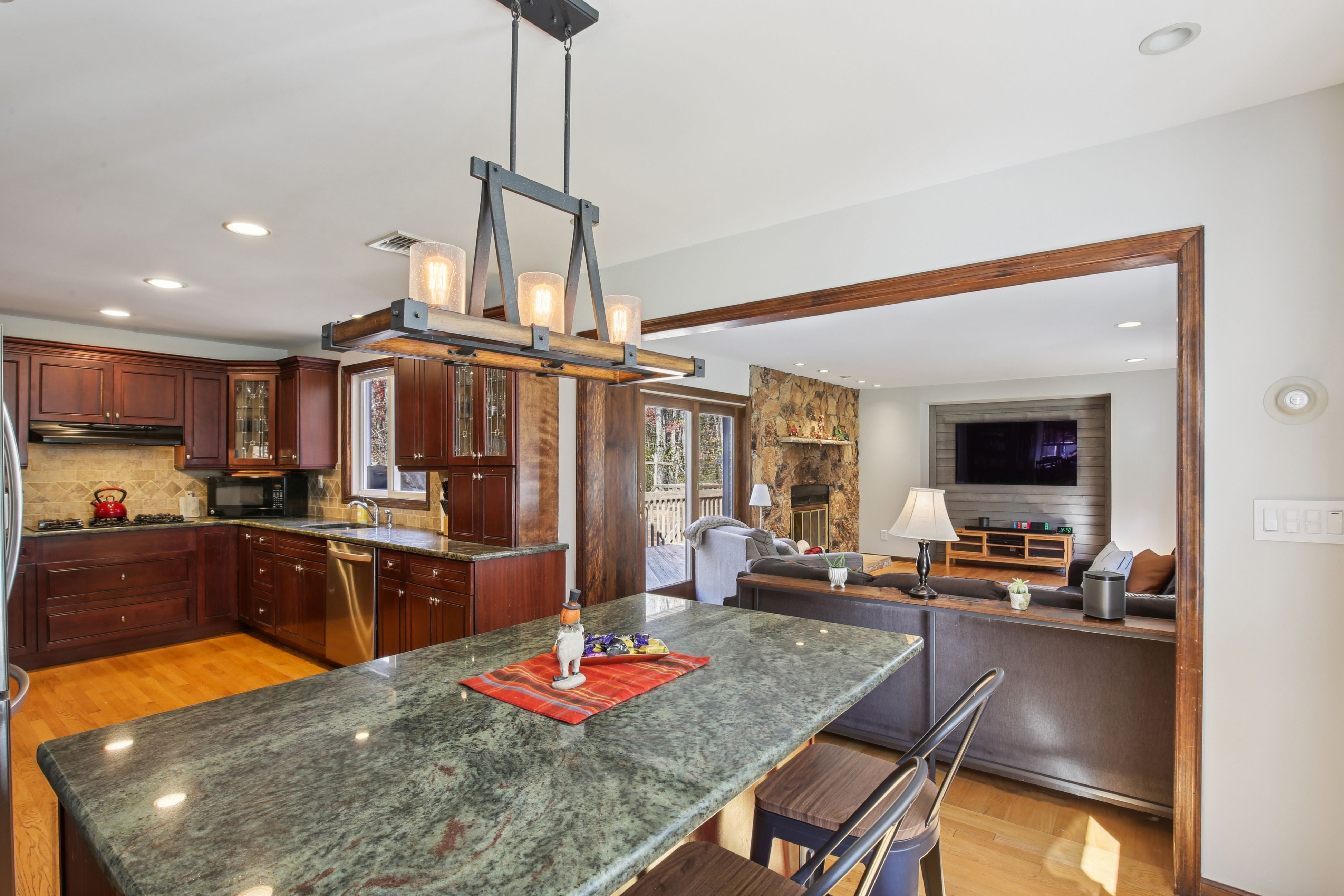 4 Ledgewood Trail 