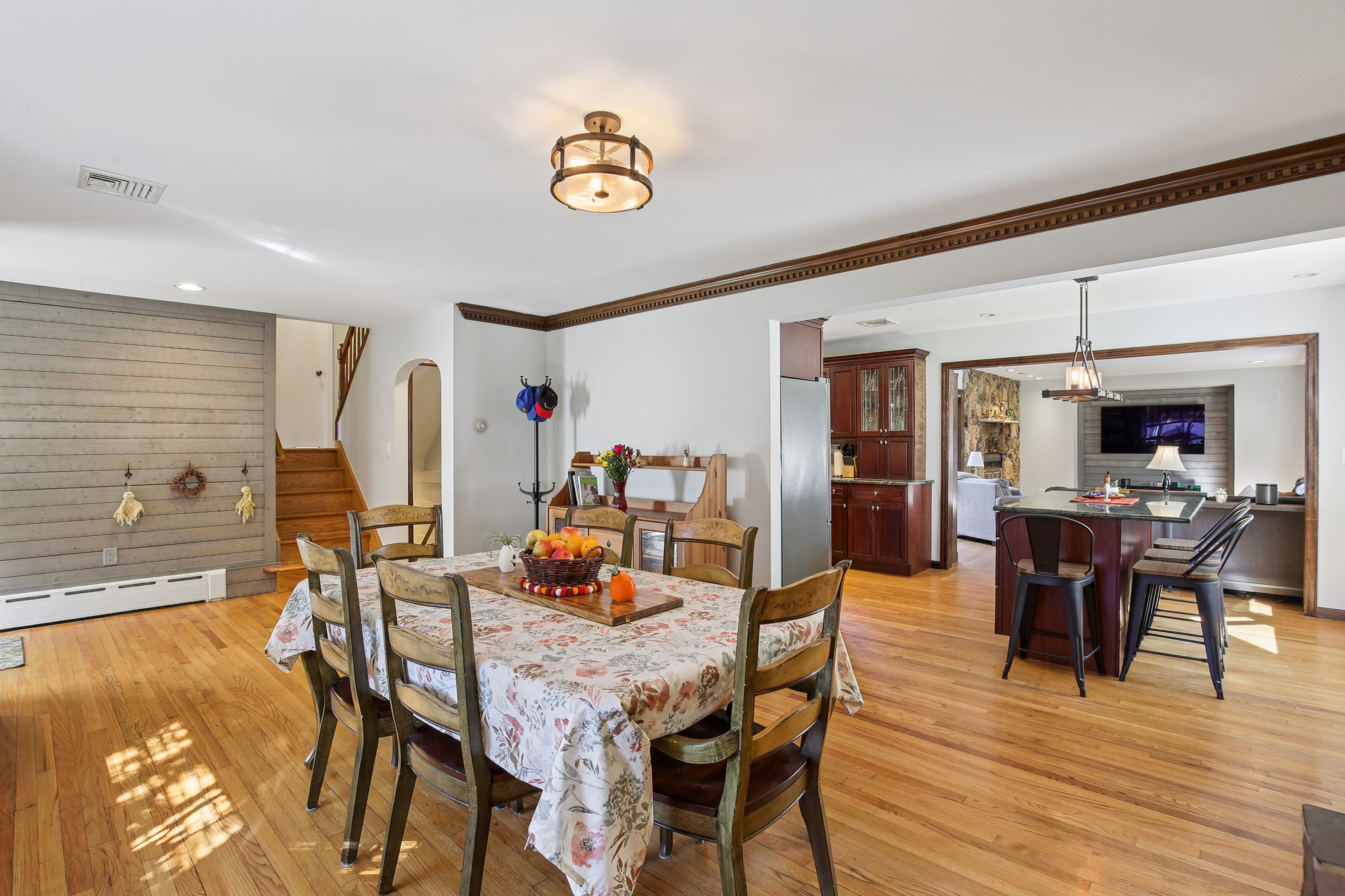 4 Ledgewood Trail 