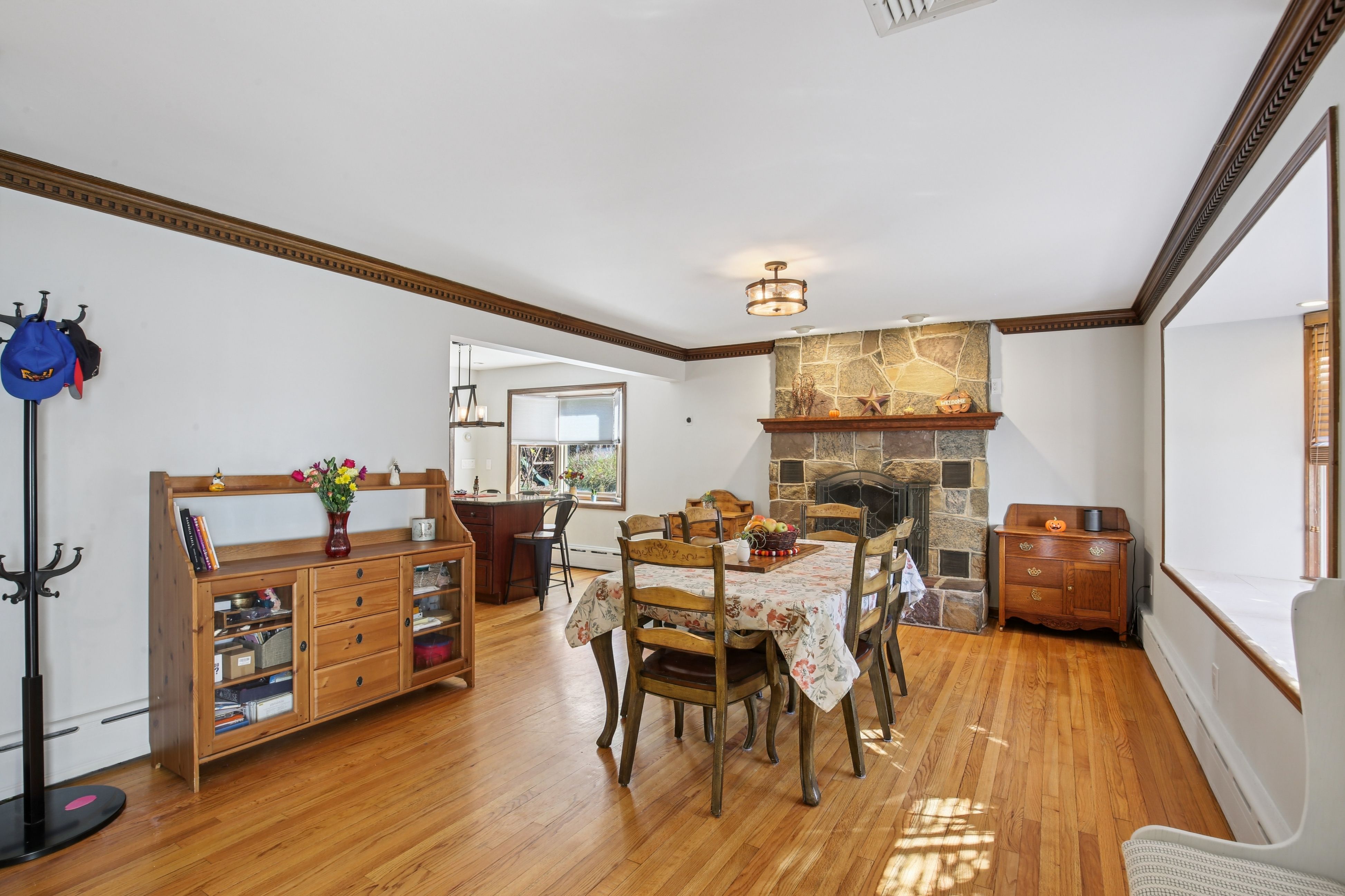 4 Ledgewood Trail 