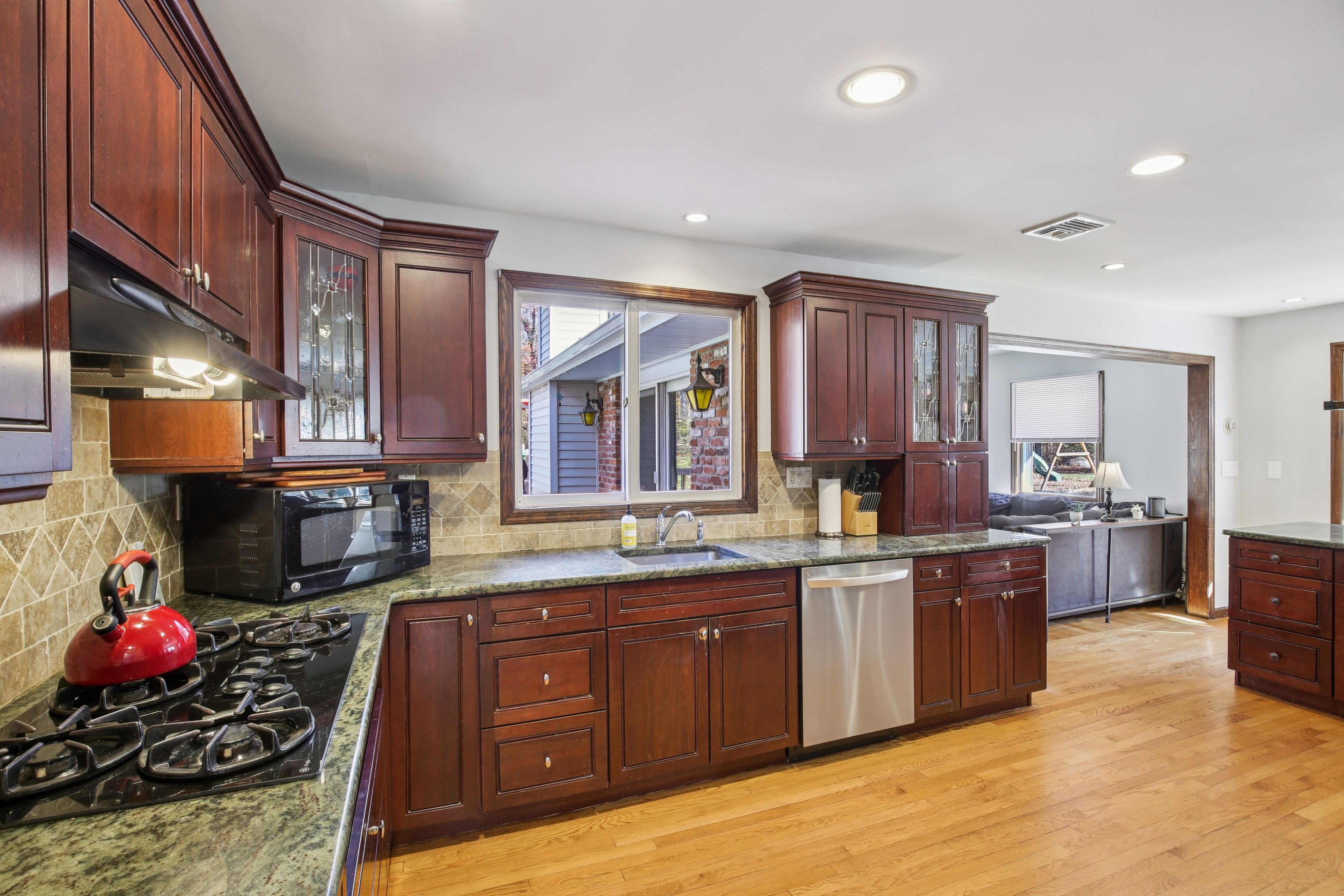 4 Ledgewood Trail 