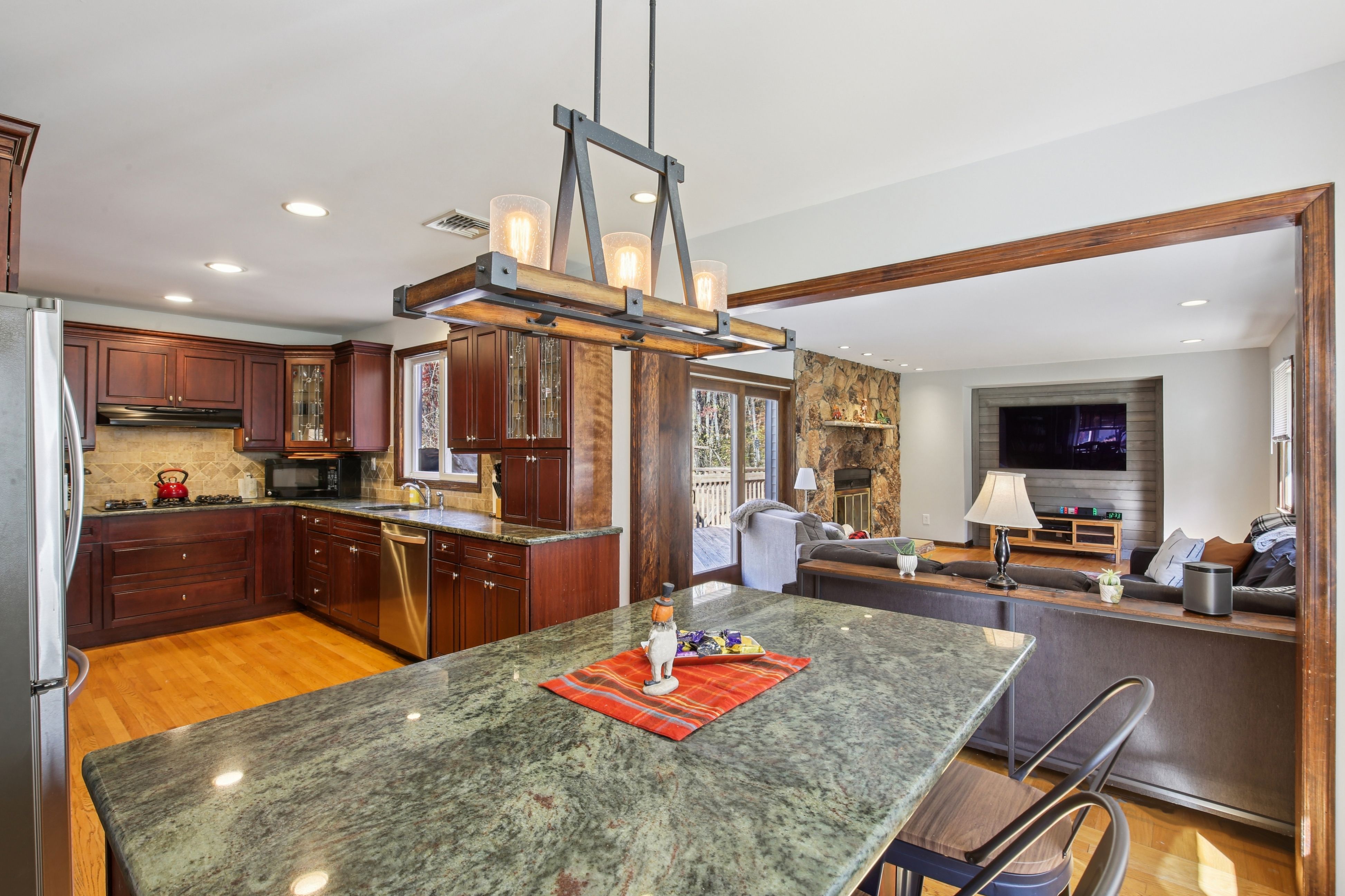 4 Ledgewood Trail 