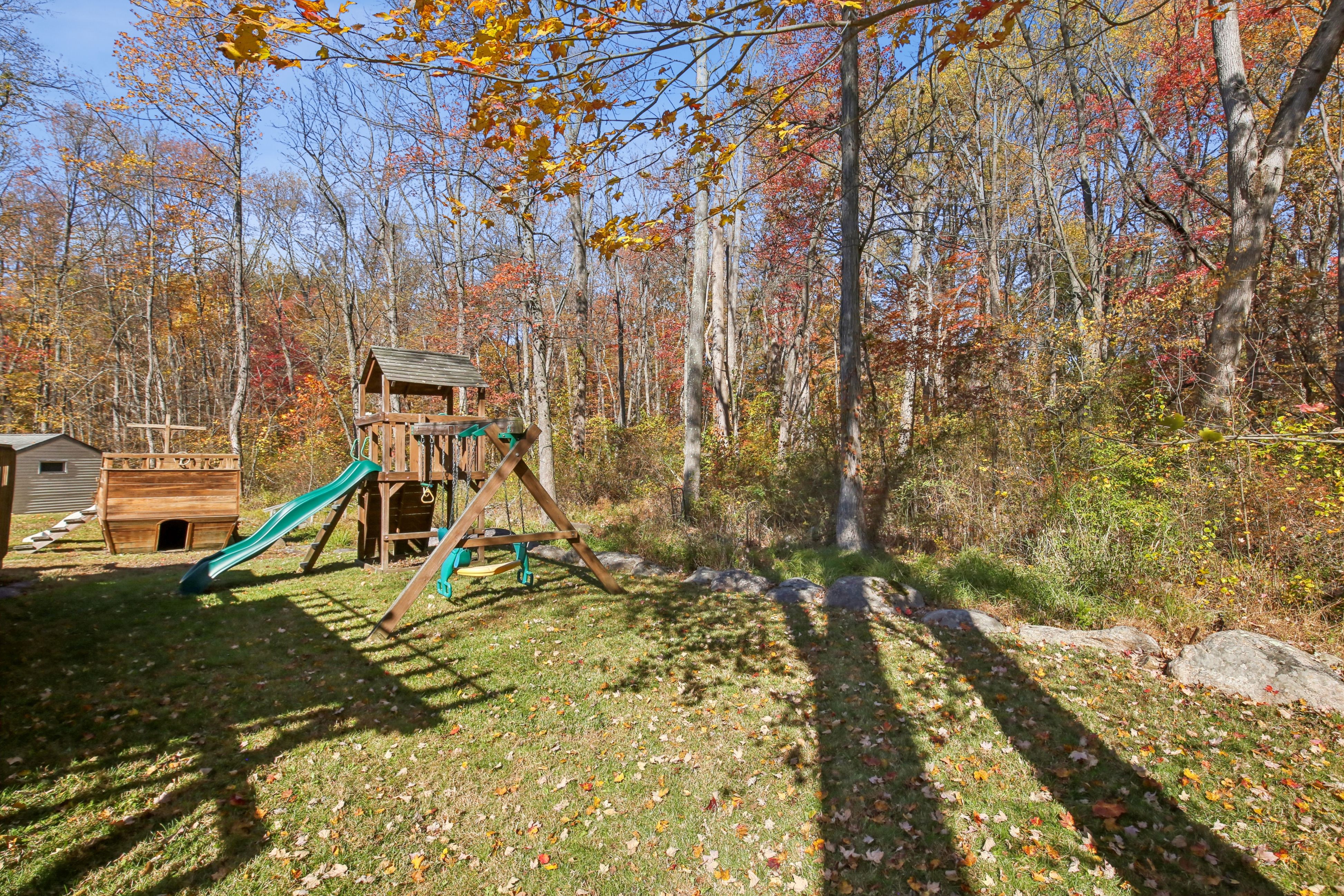 4 Ledgewood Trail 