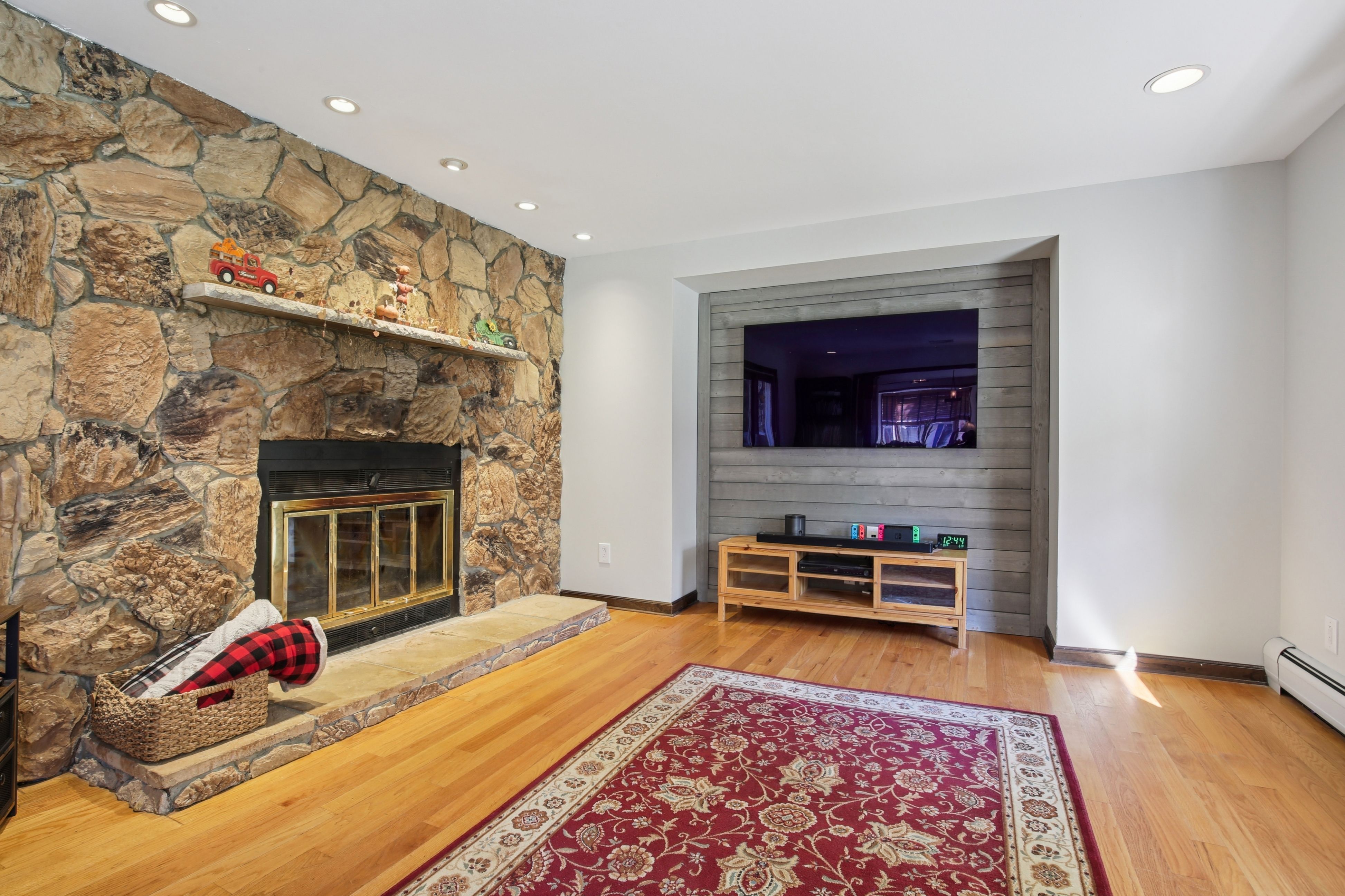 4 Ledgewood Trail 