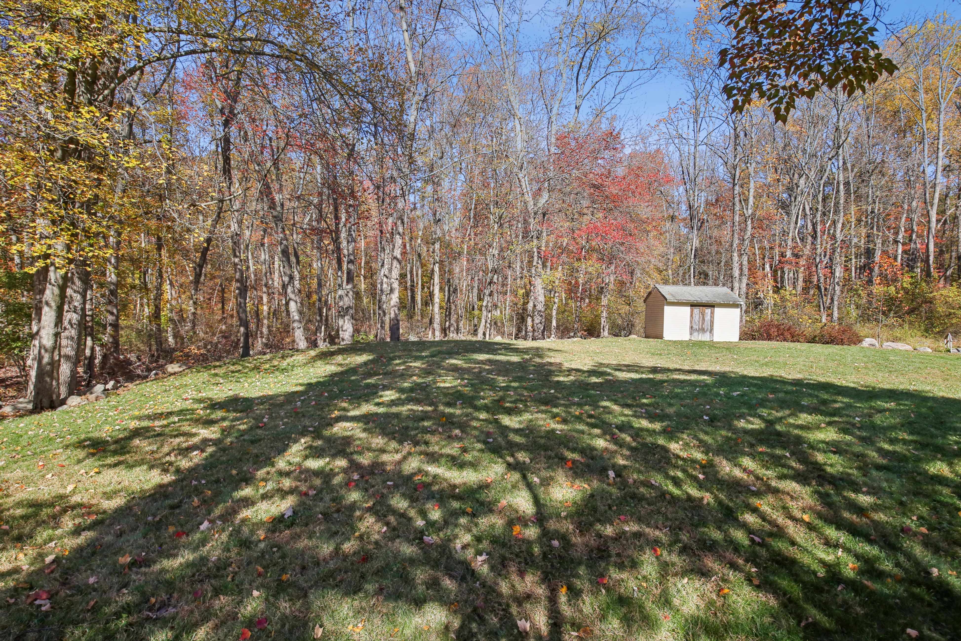 4 Ledgewood Trail 