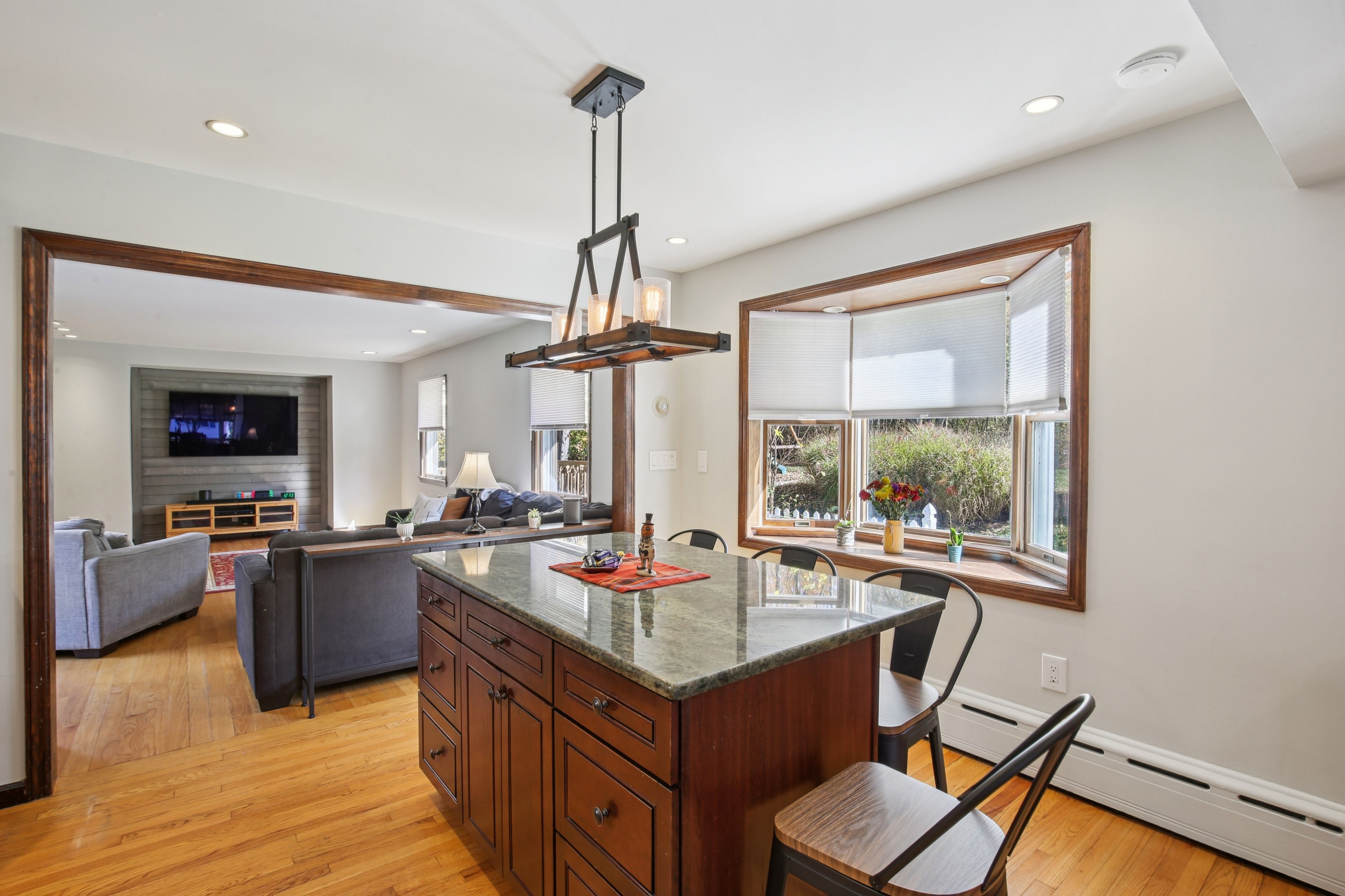 4 Ledgewood Trail 