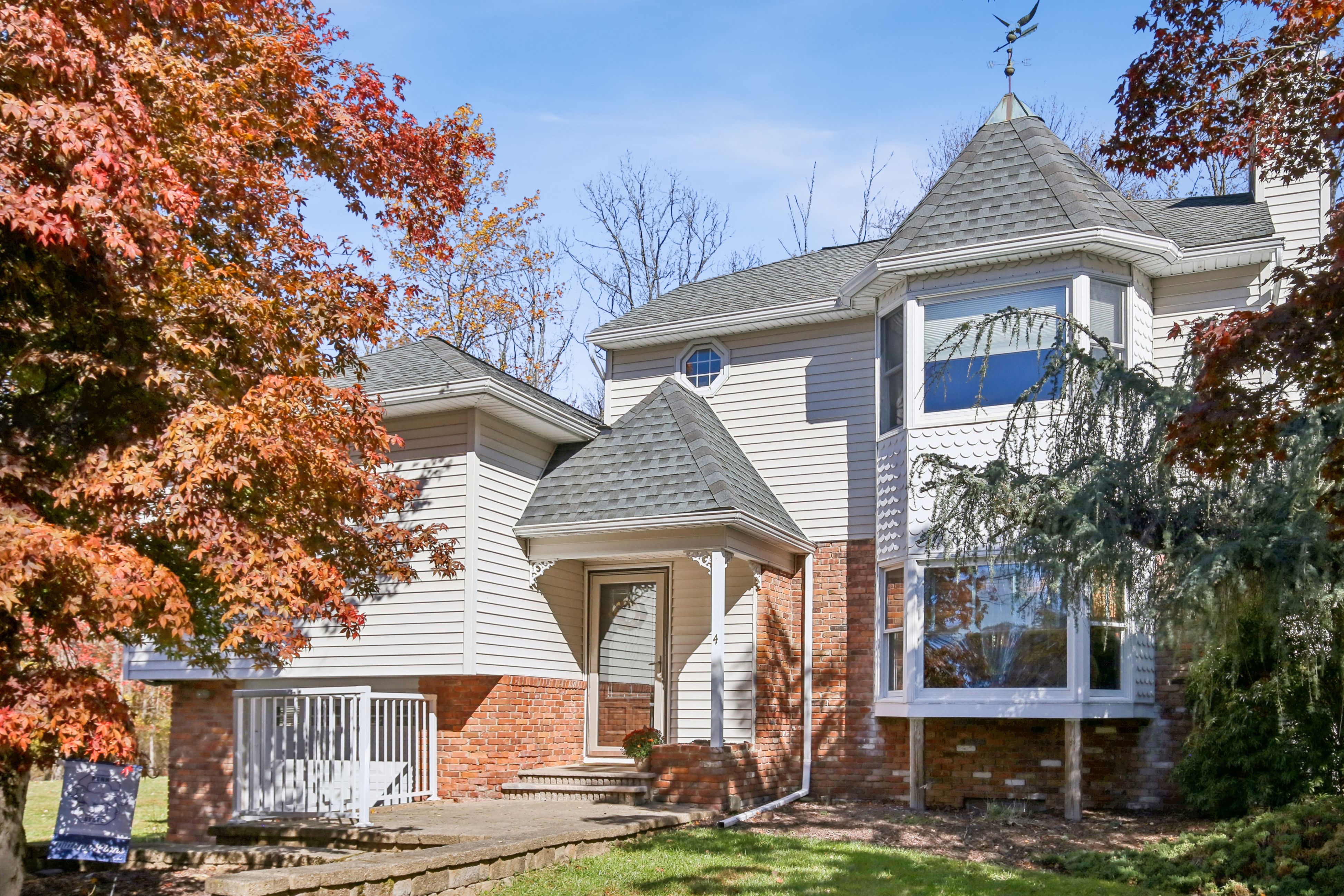 4 Ledgewood Trail 