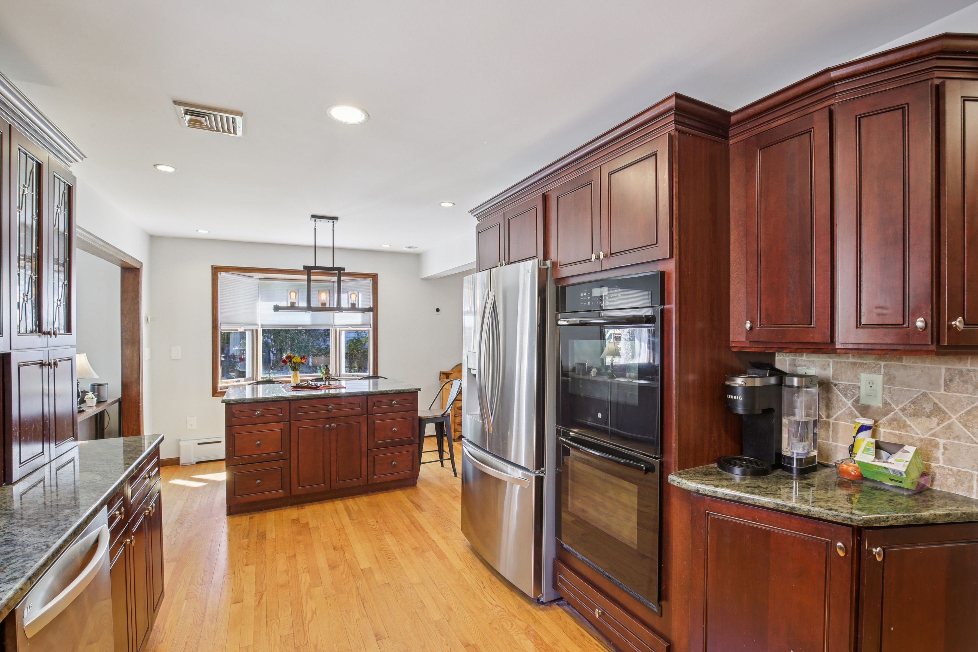 4 Ledgewood Trail 