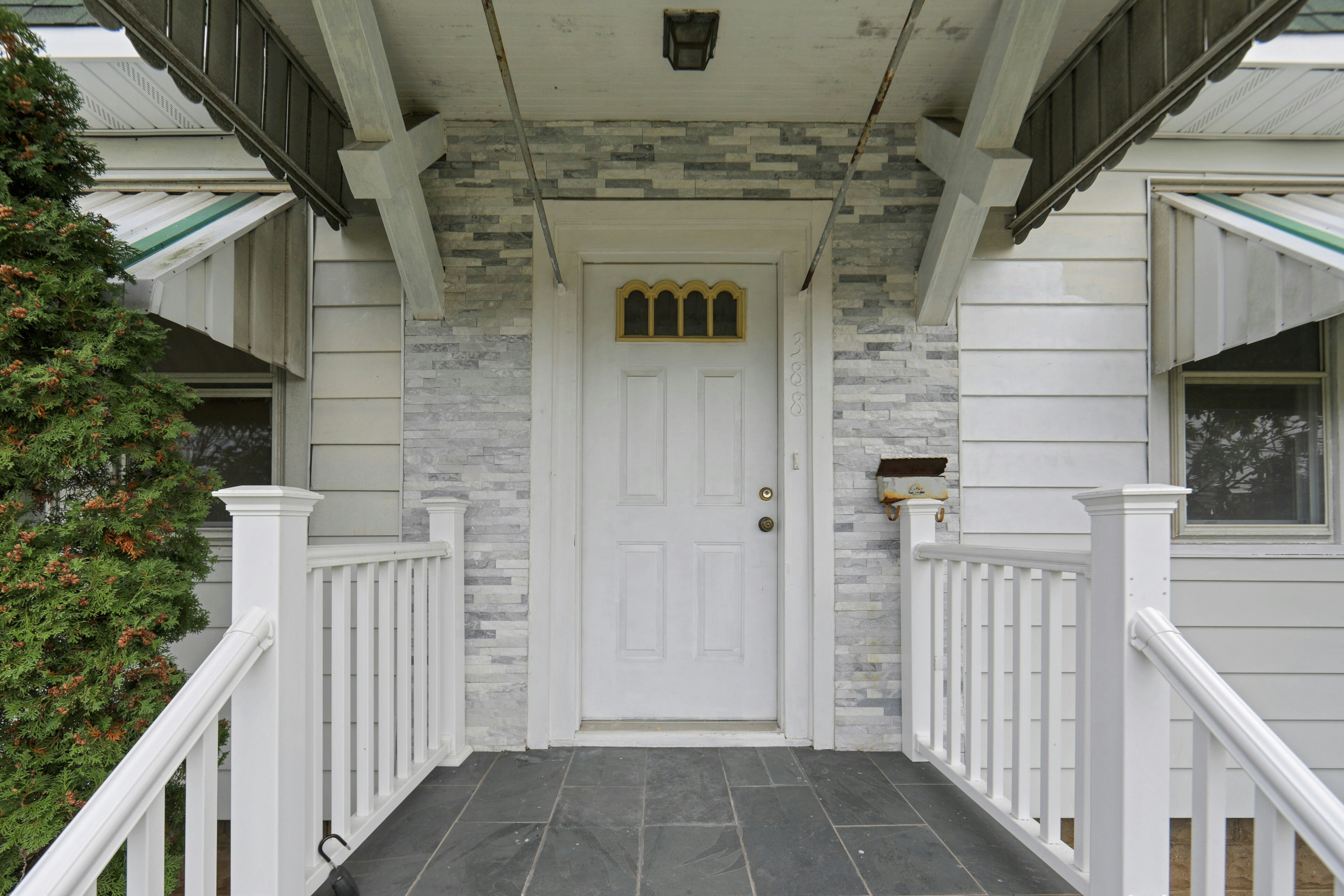 388 Saint Cloud Avenue 