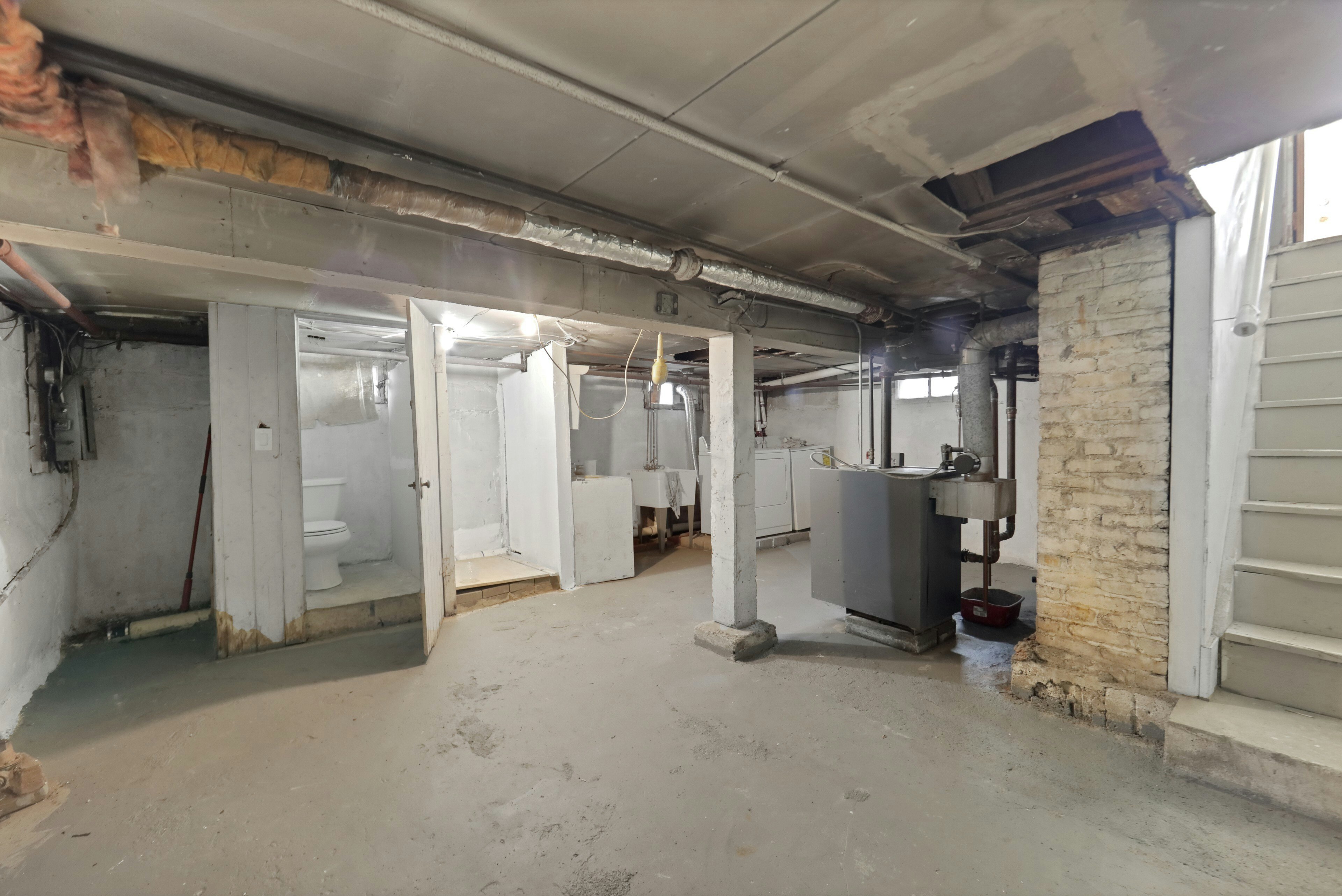 388 Saint Cloud Avenue 