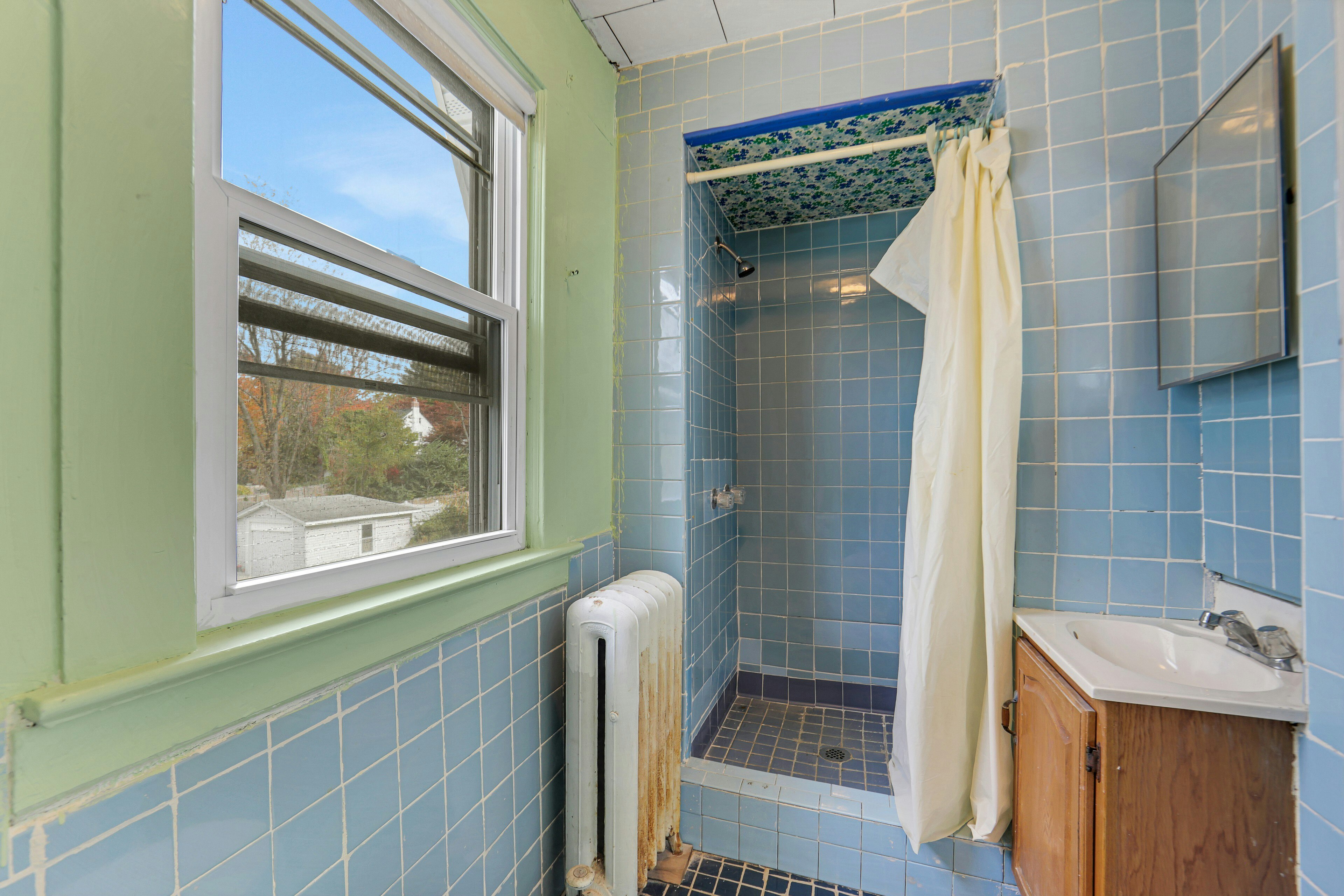 388 Saint Cloud Avenue 