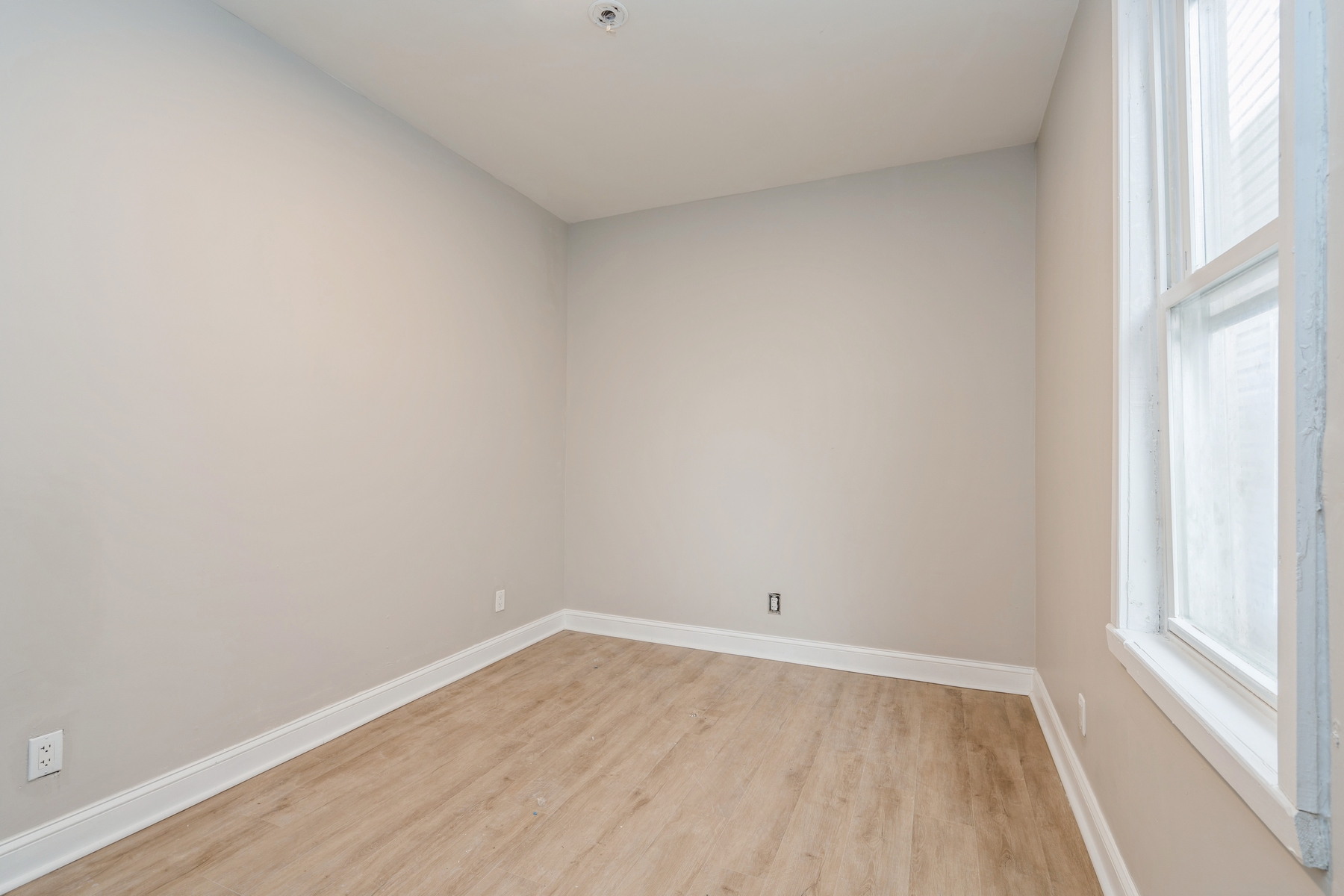 216 S 10th St Unit# 3