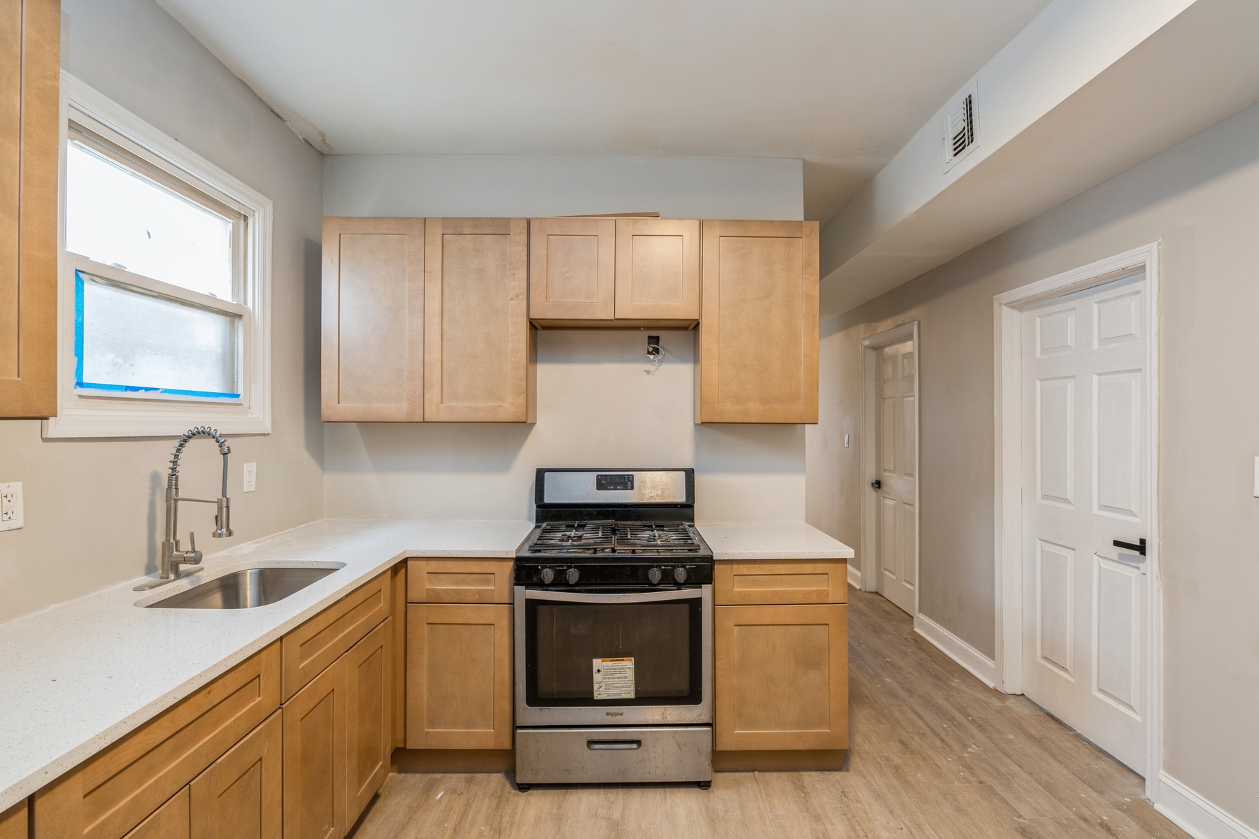 216 S 10th St Unit# 3