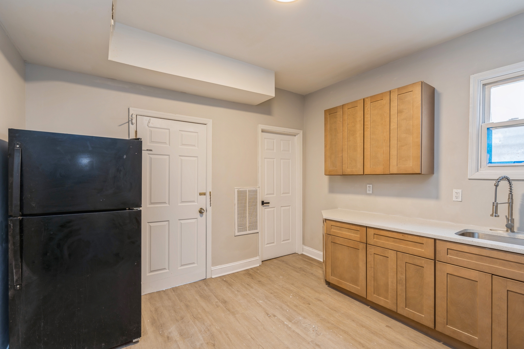 216 S 10th St Unit# 3