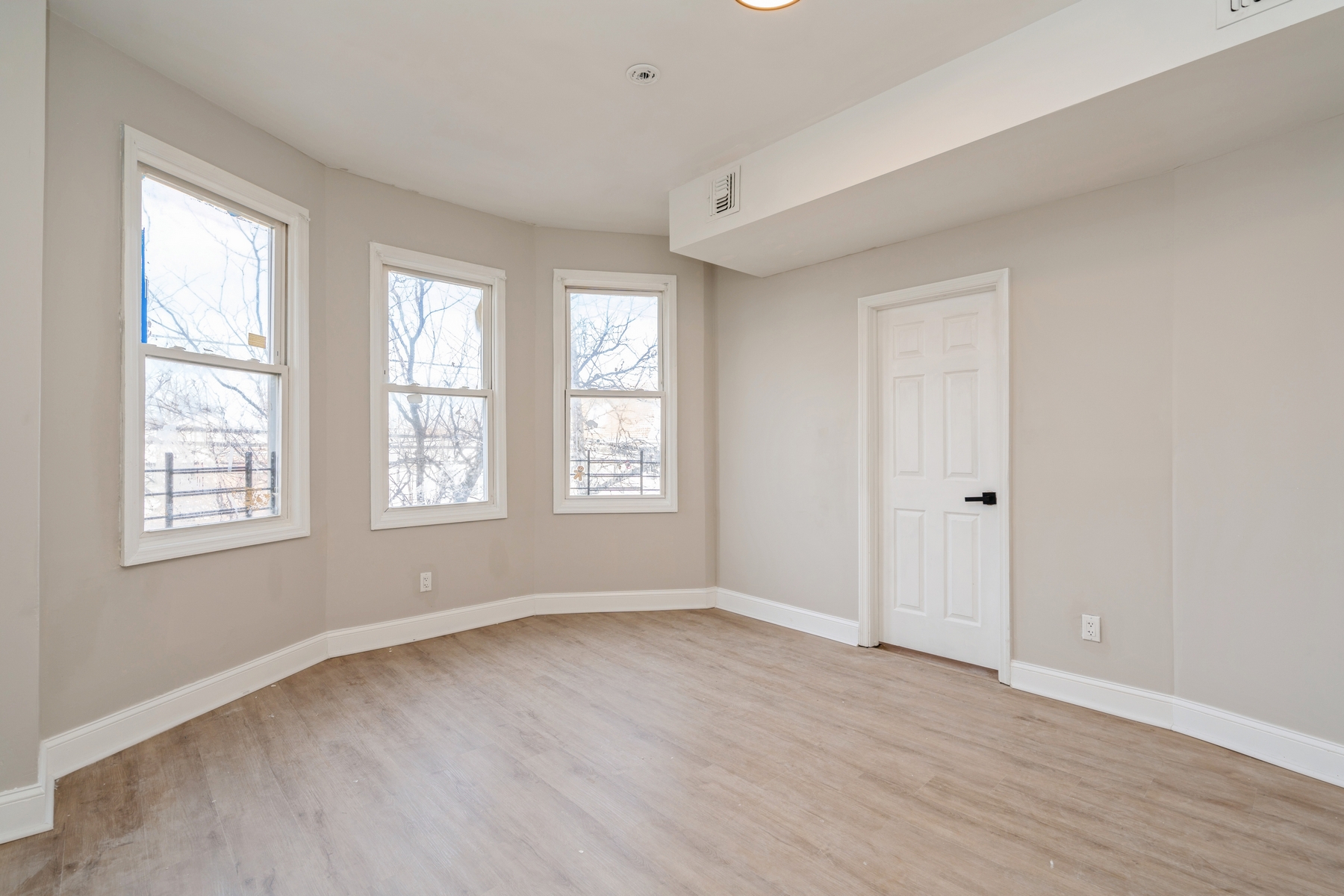 216 S 10th St Unit# 3