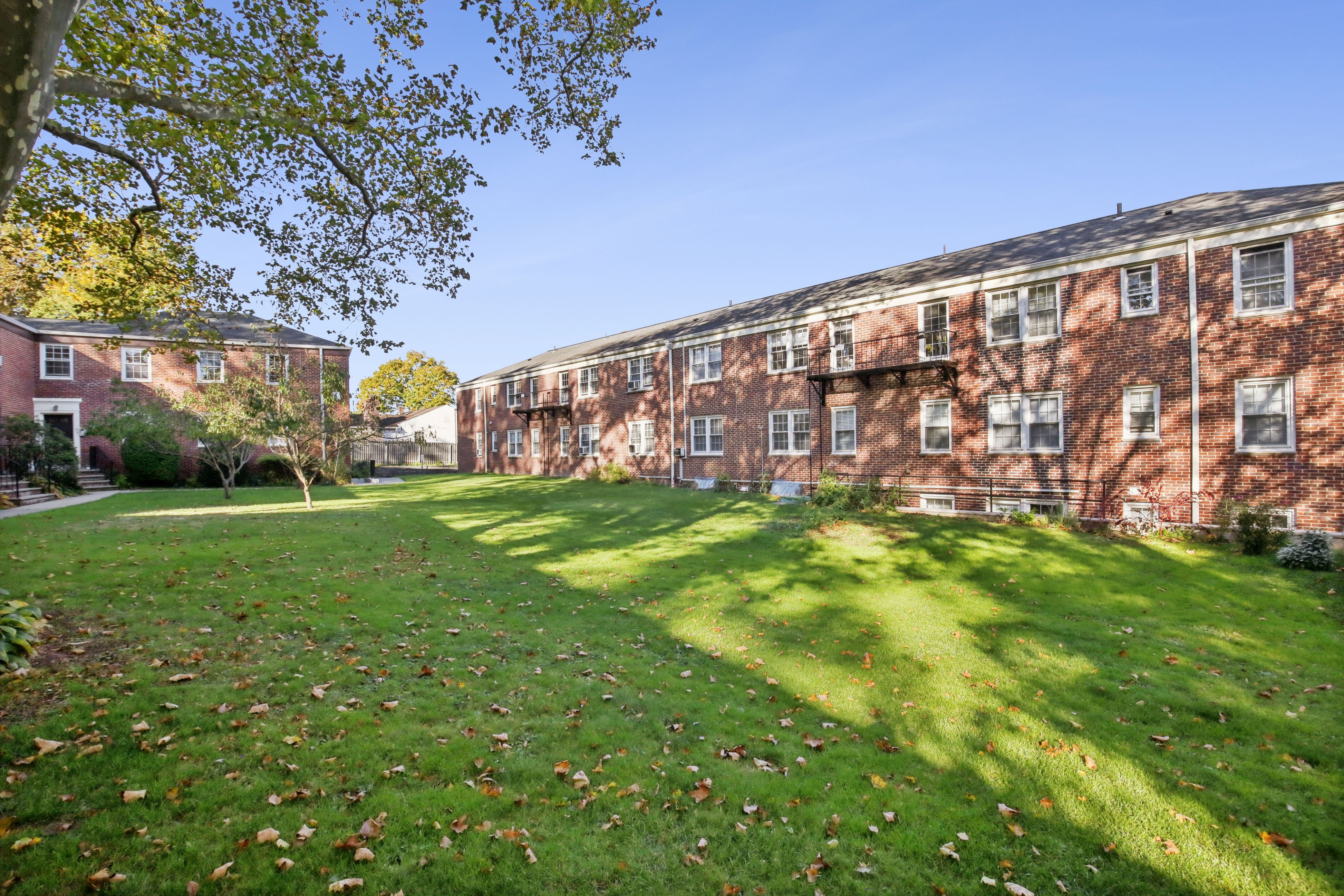 390 Morris Avenue Unit 35