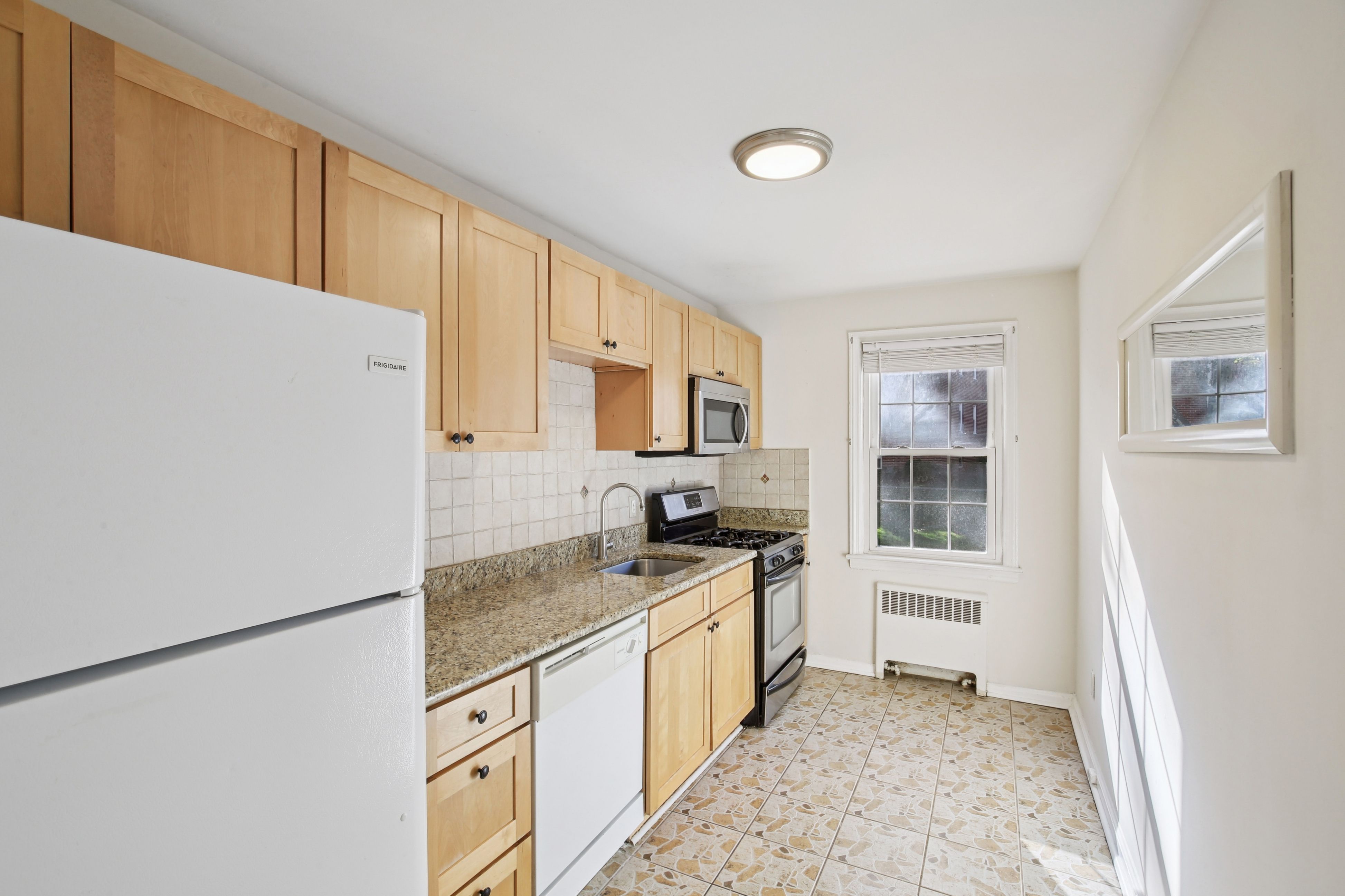 390 Morris Avenue Unit 35
