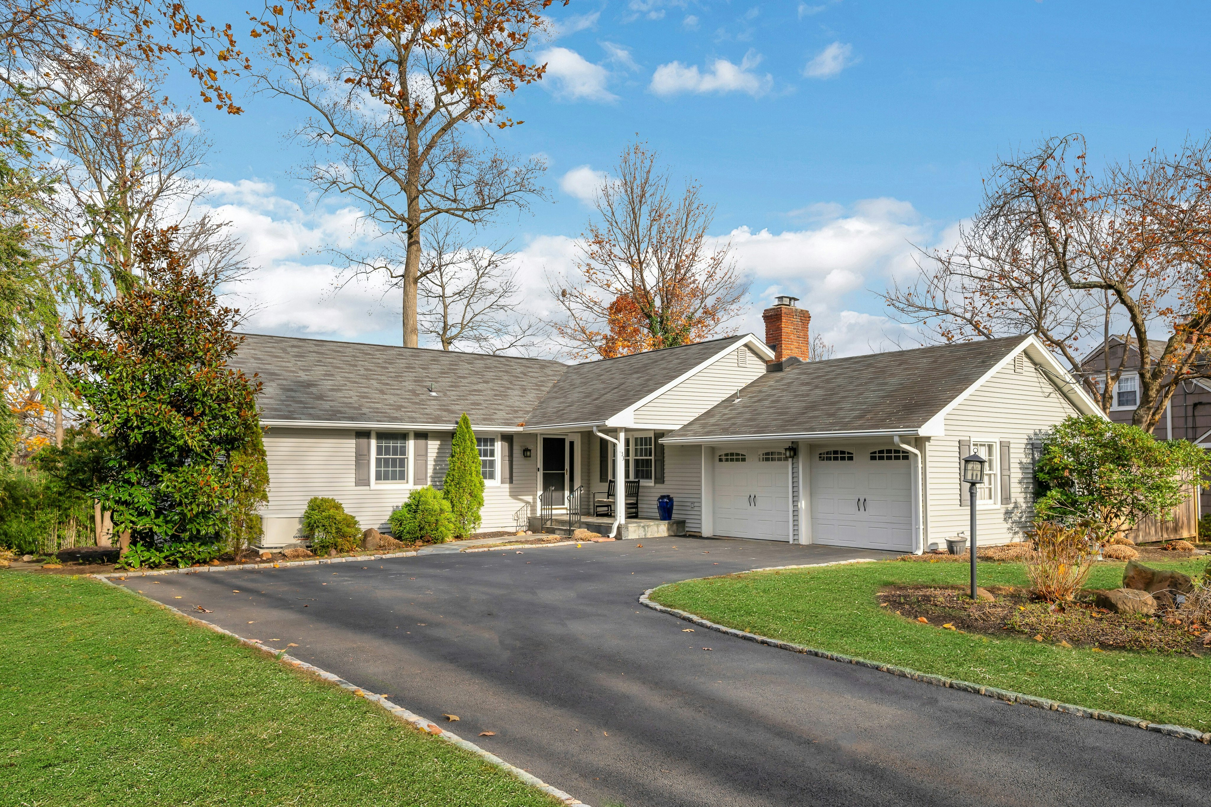 33 Colonial Drive 