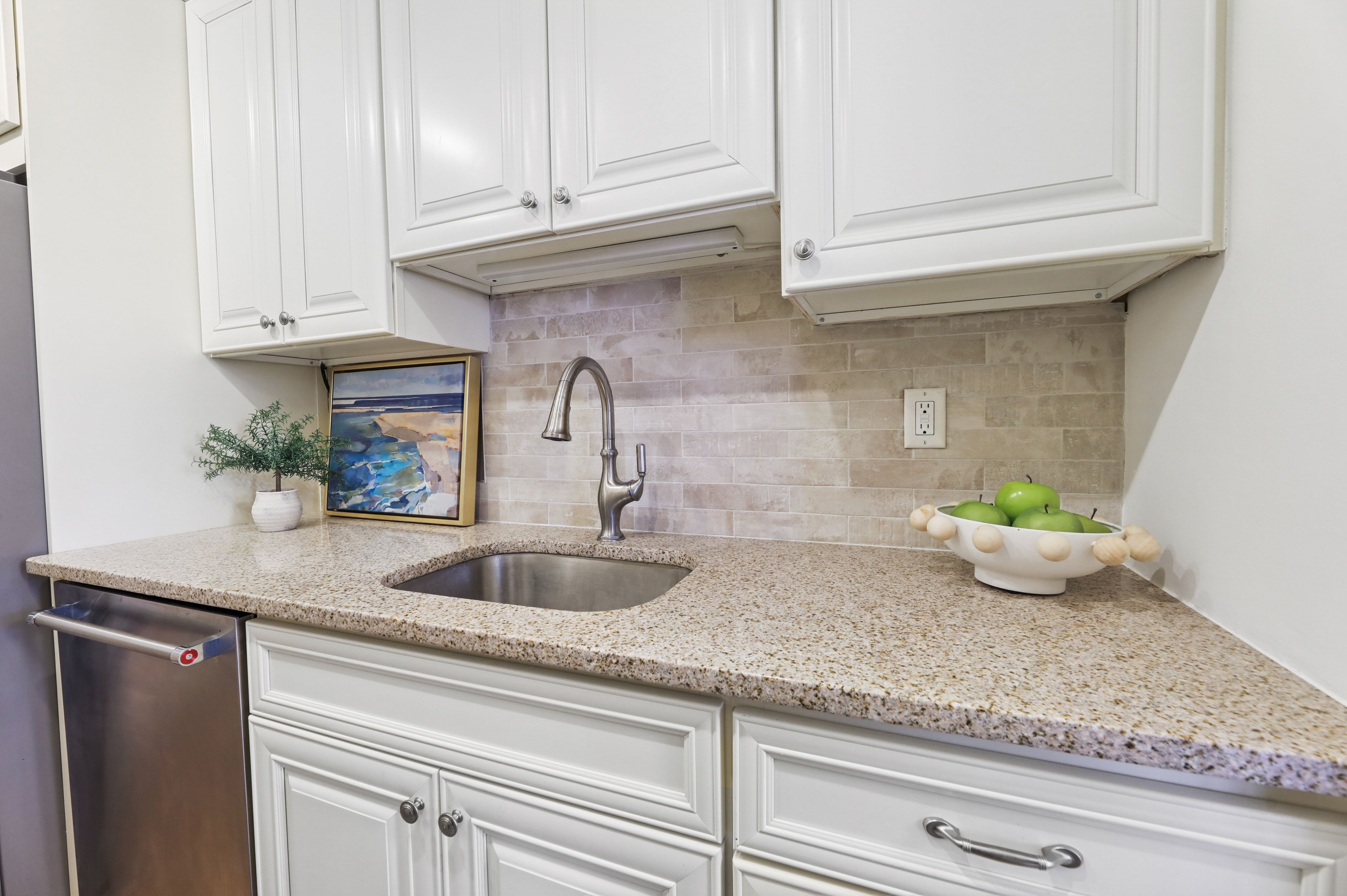 530 Valley Road, #2G 