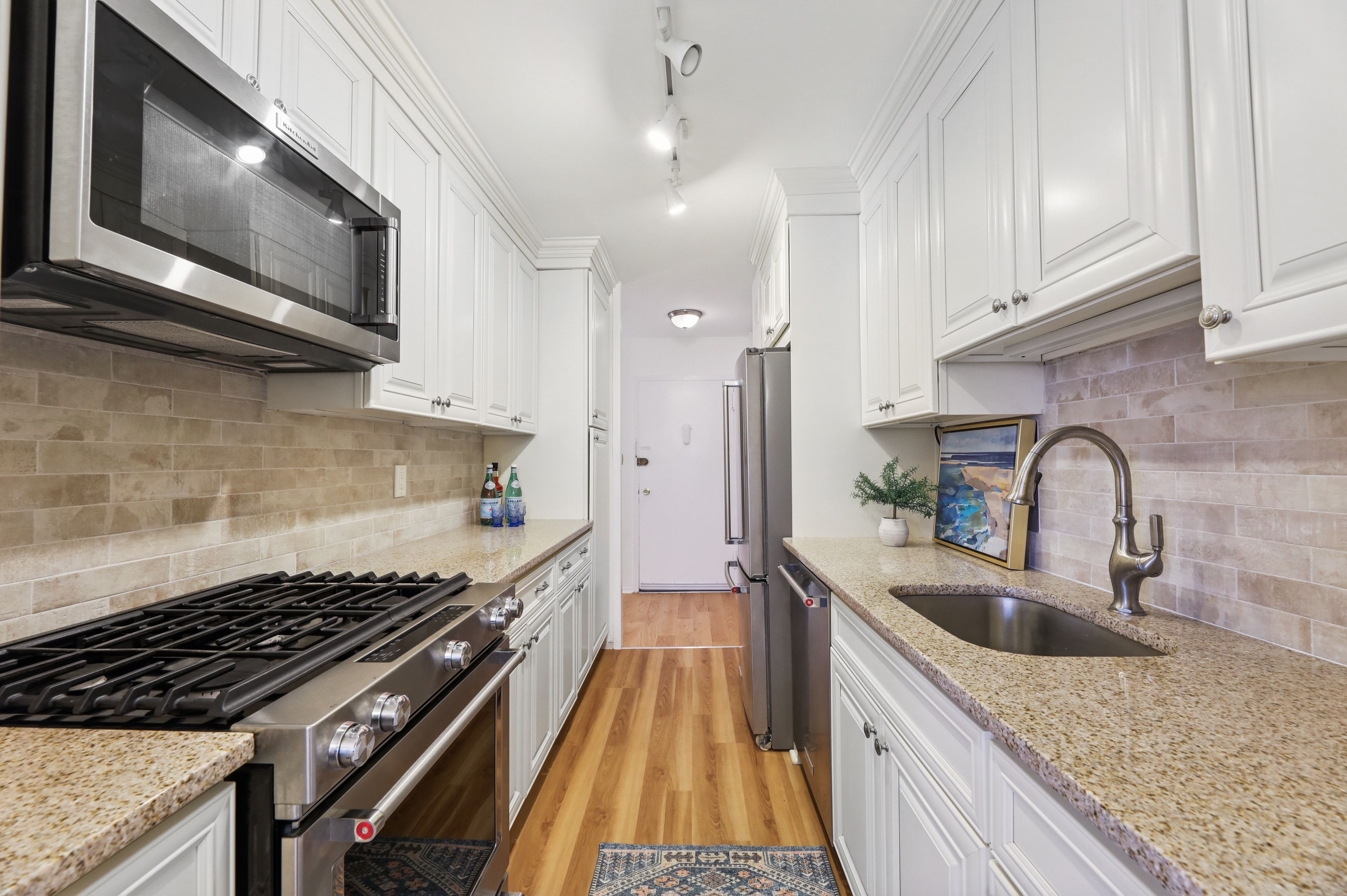 530 Valley Road, #2G 