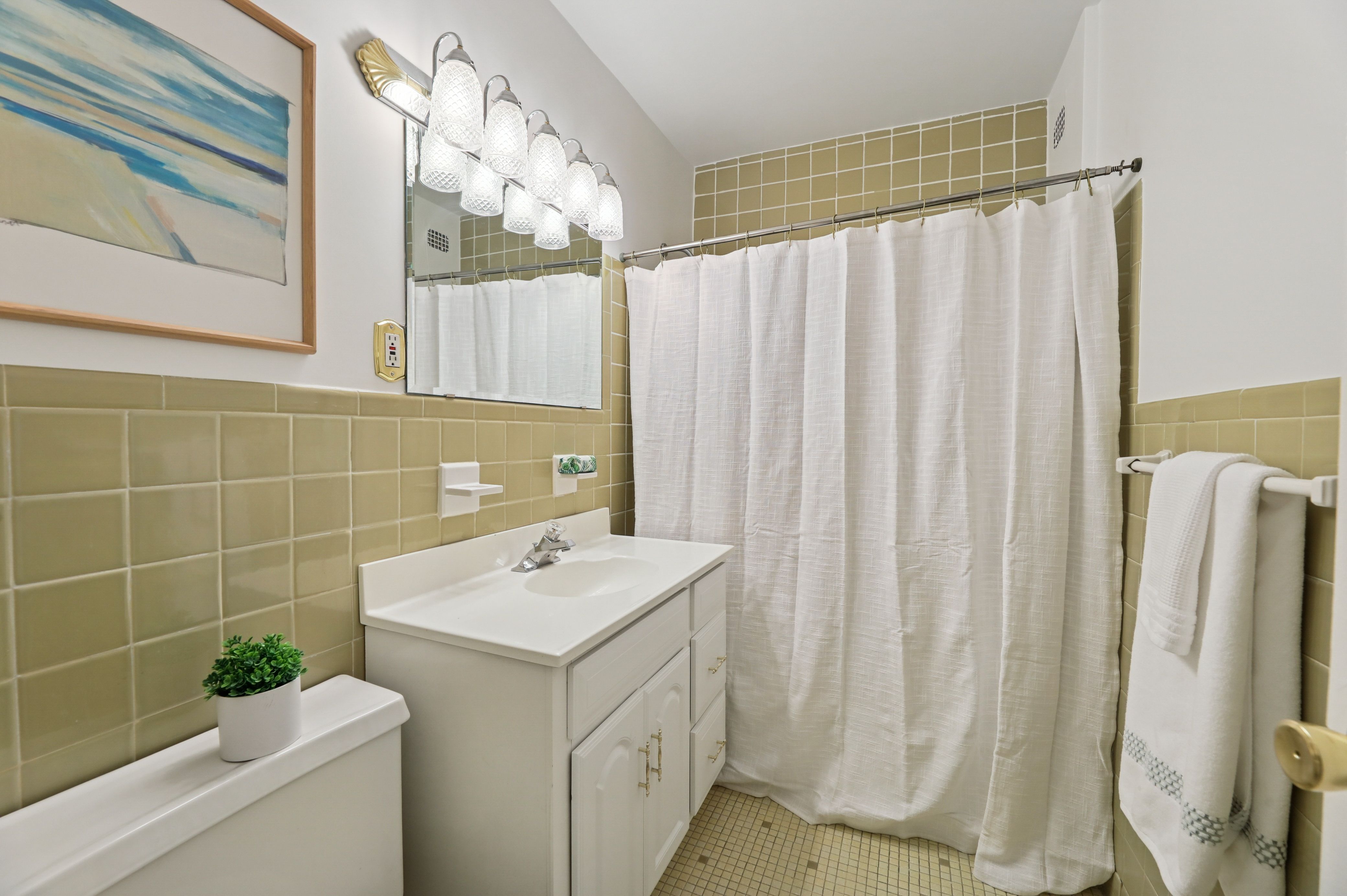 530 Valley Road, #2G 