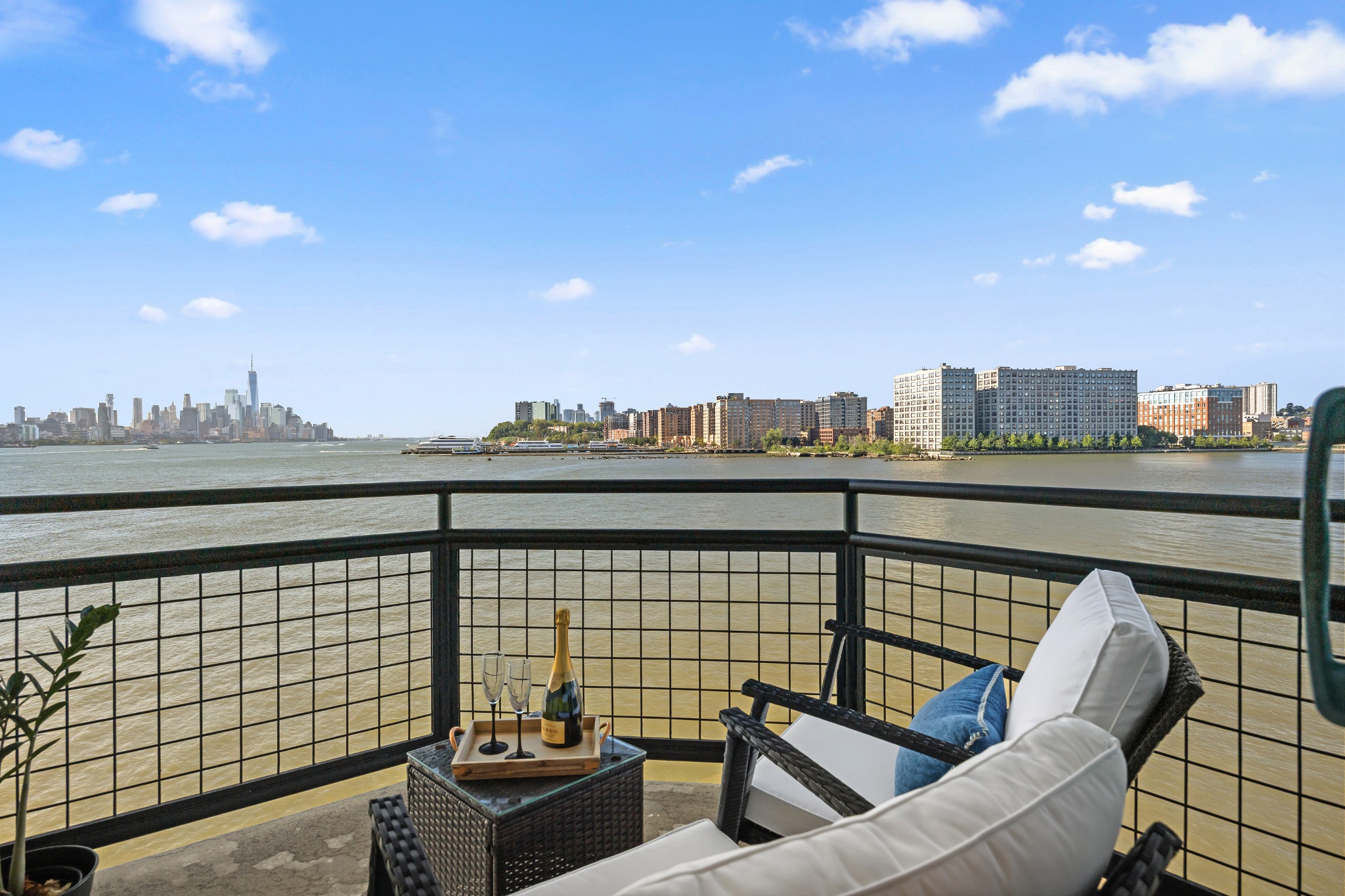 600 Harbor Boulevard Unit 964