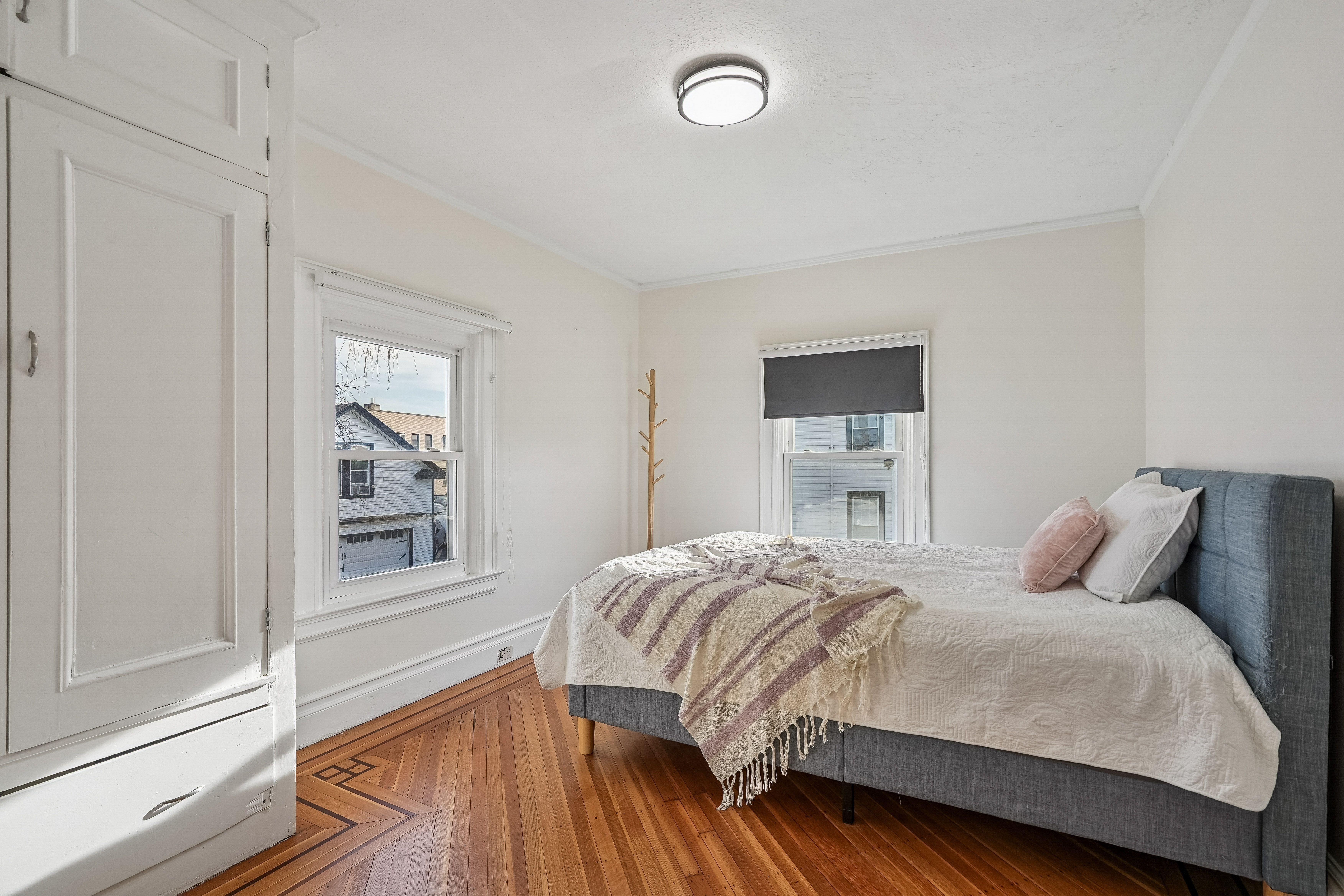 519-523 Westminster Avenue 