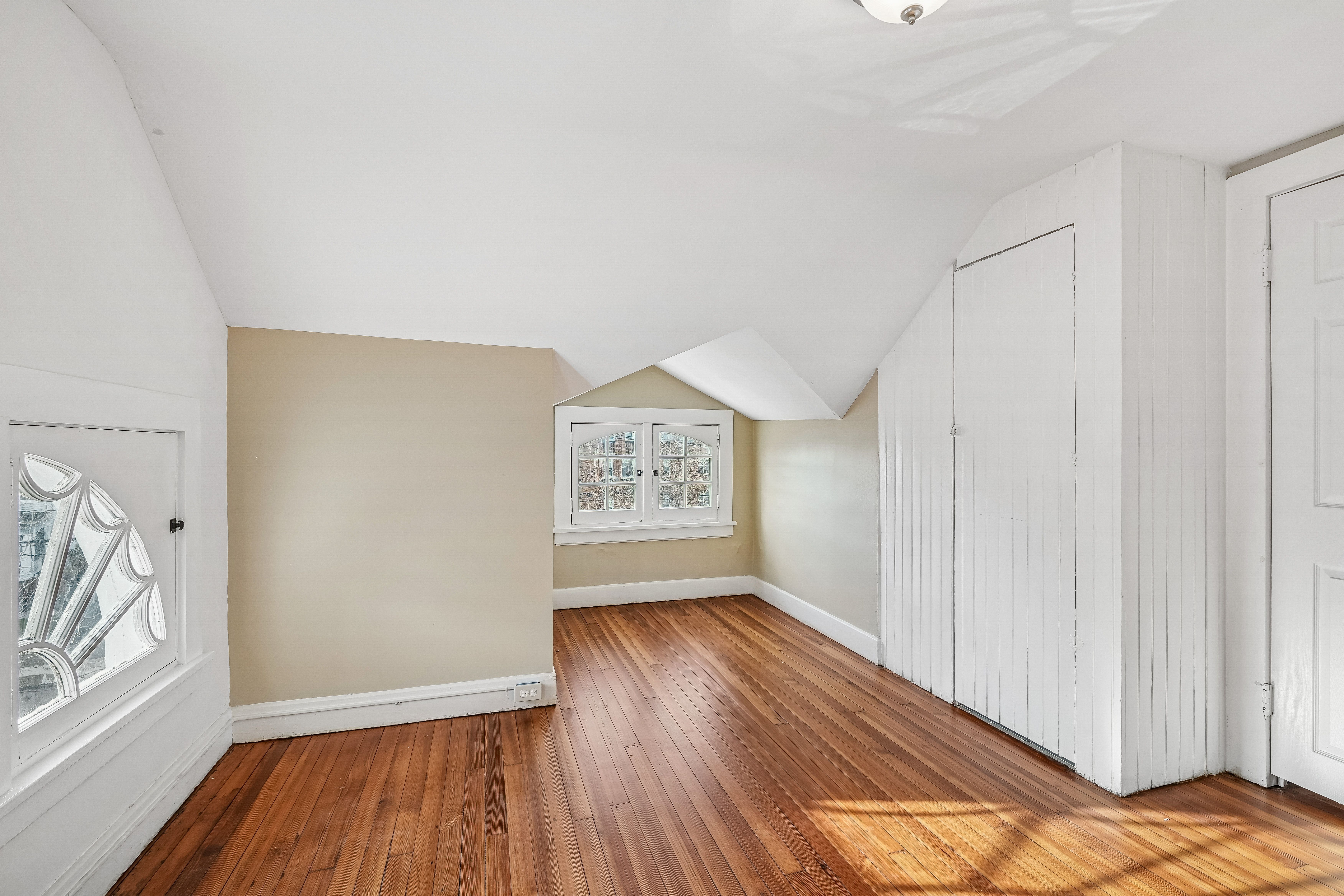 519-523 Westminster Avenue 