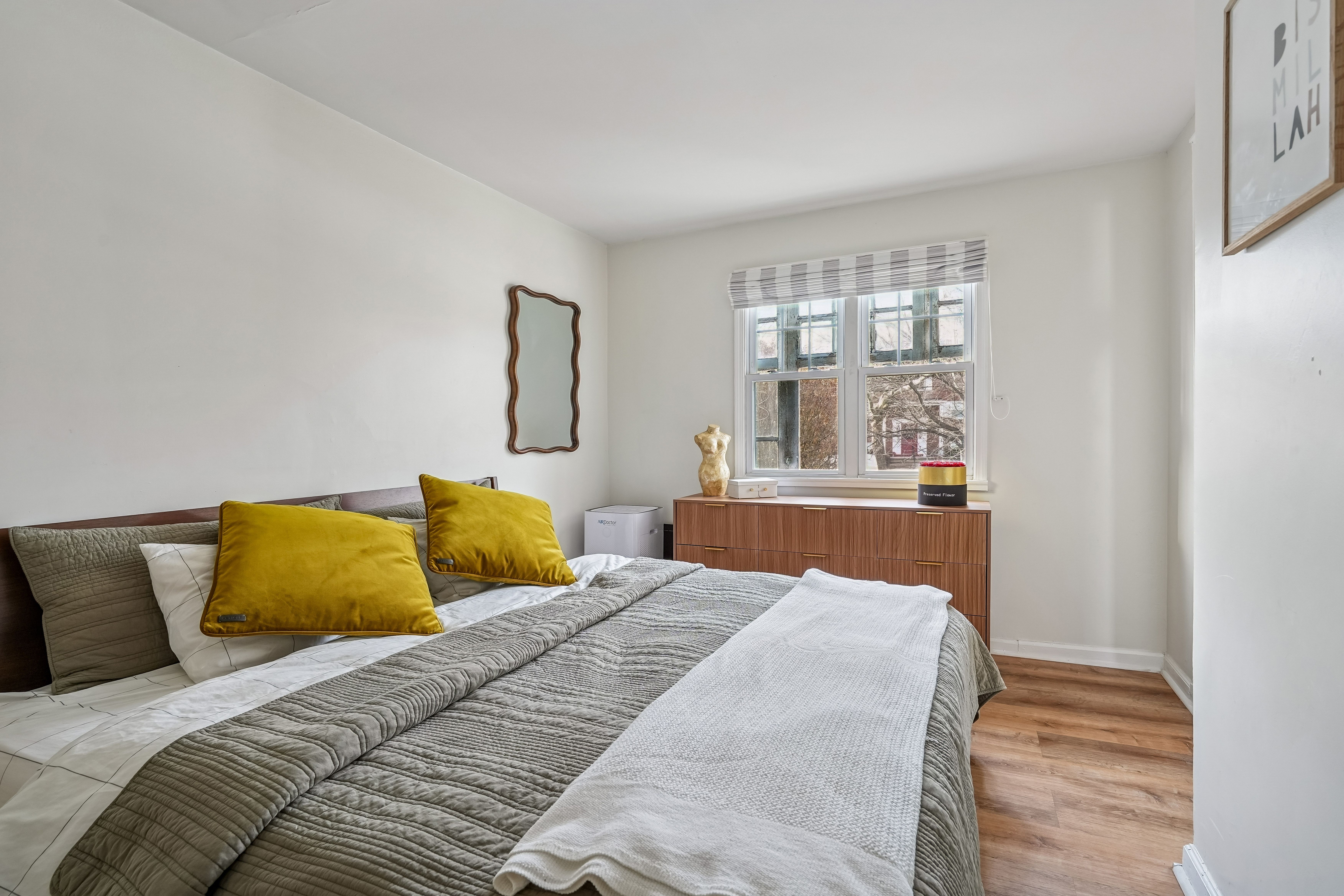 519-523 Westminster Avenue 