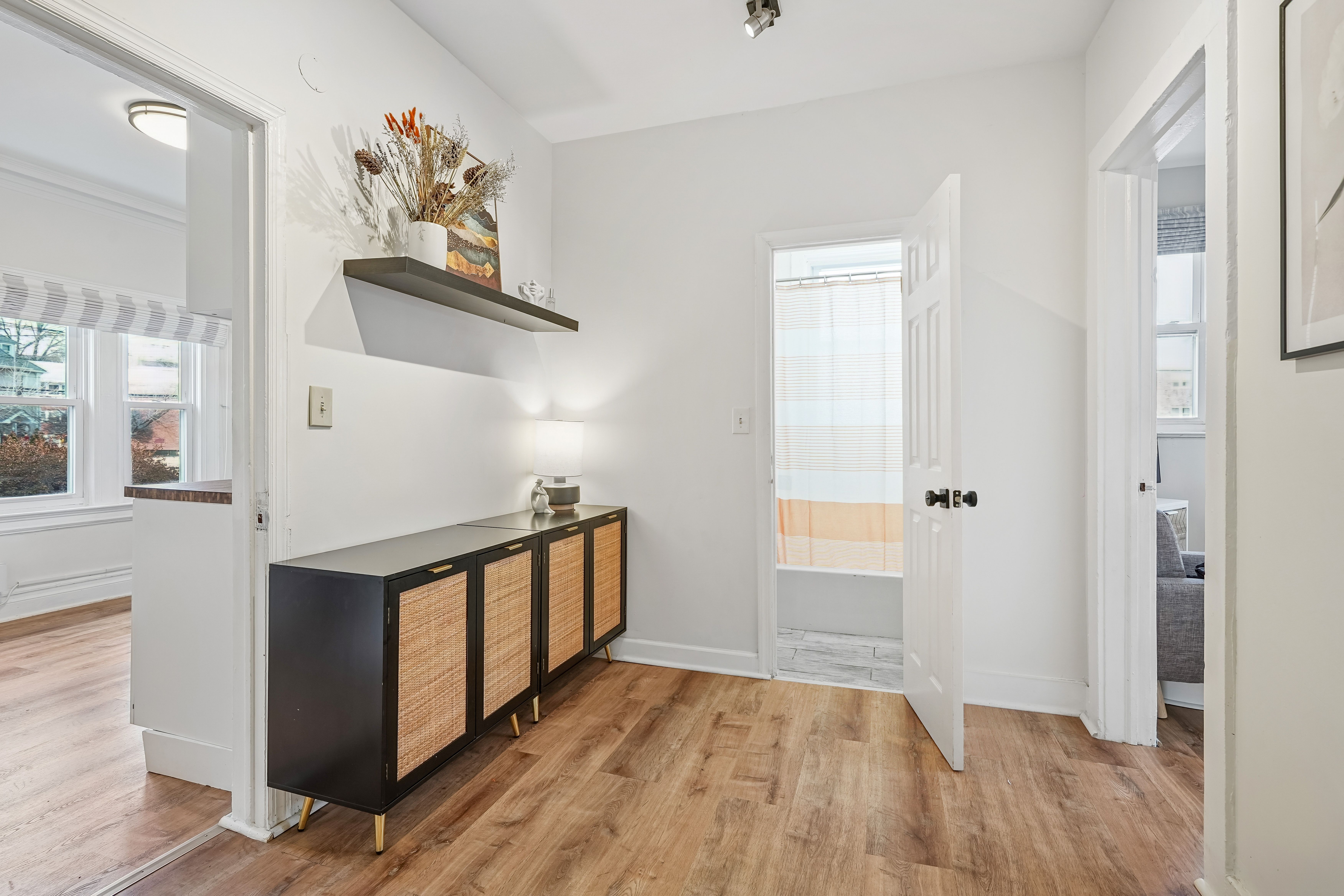 519-523 Westminster Avenue 